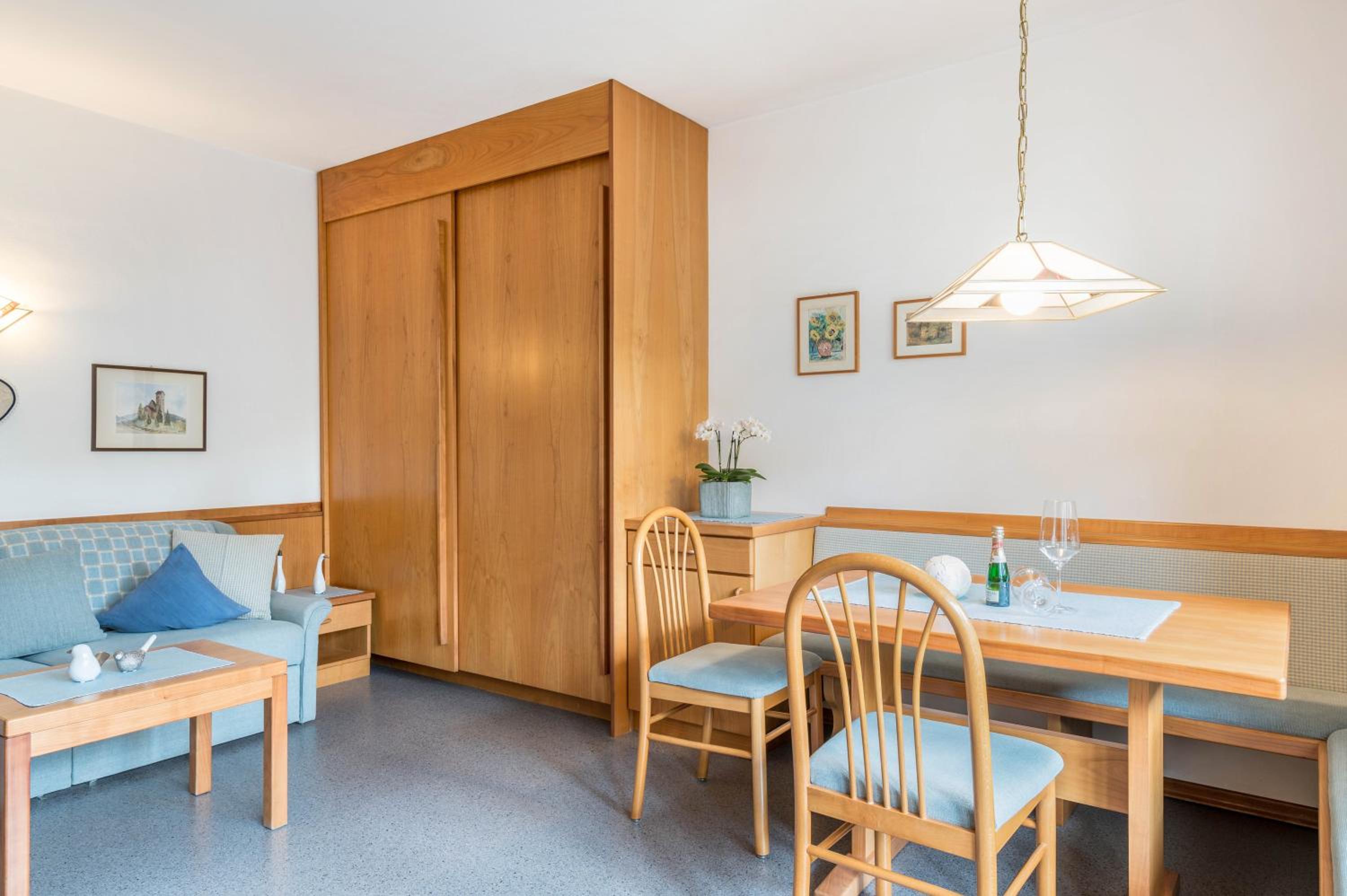 Superior One-Bedroom Apartment with Balcony