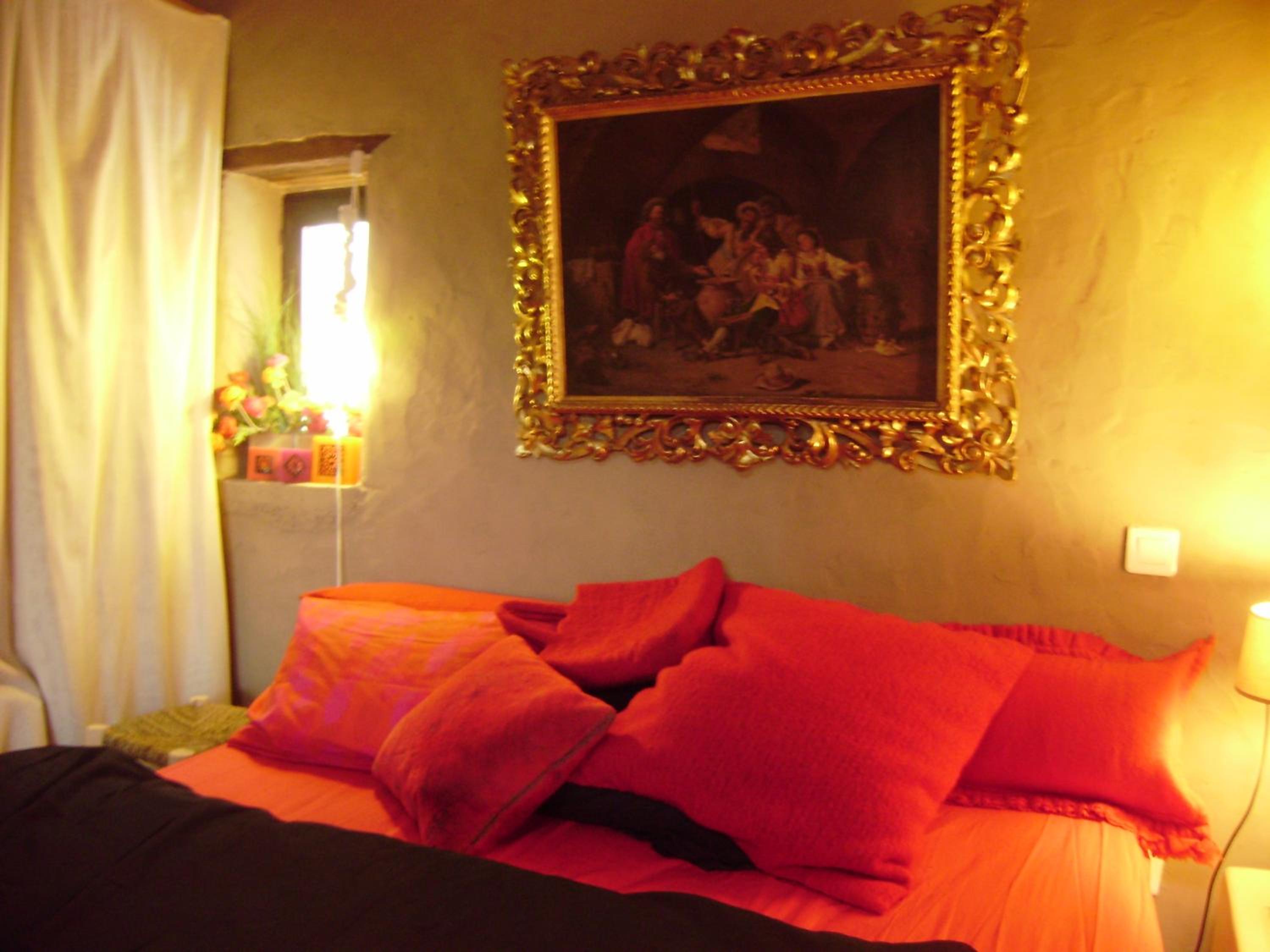 Two-Bedroom House - Photo 21