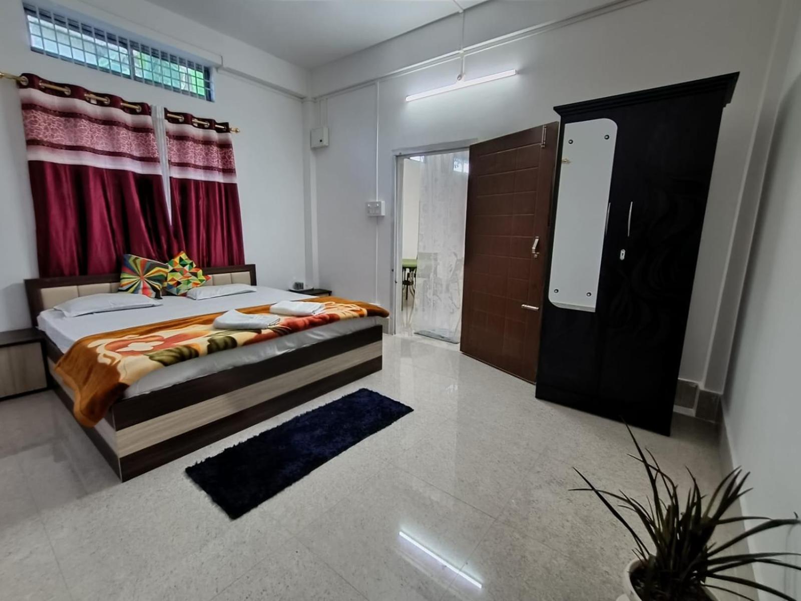 Deluxe Double Room (2 Adults + 1 Child) photo 1