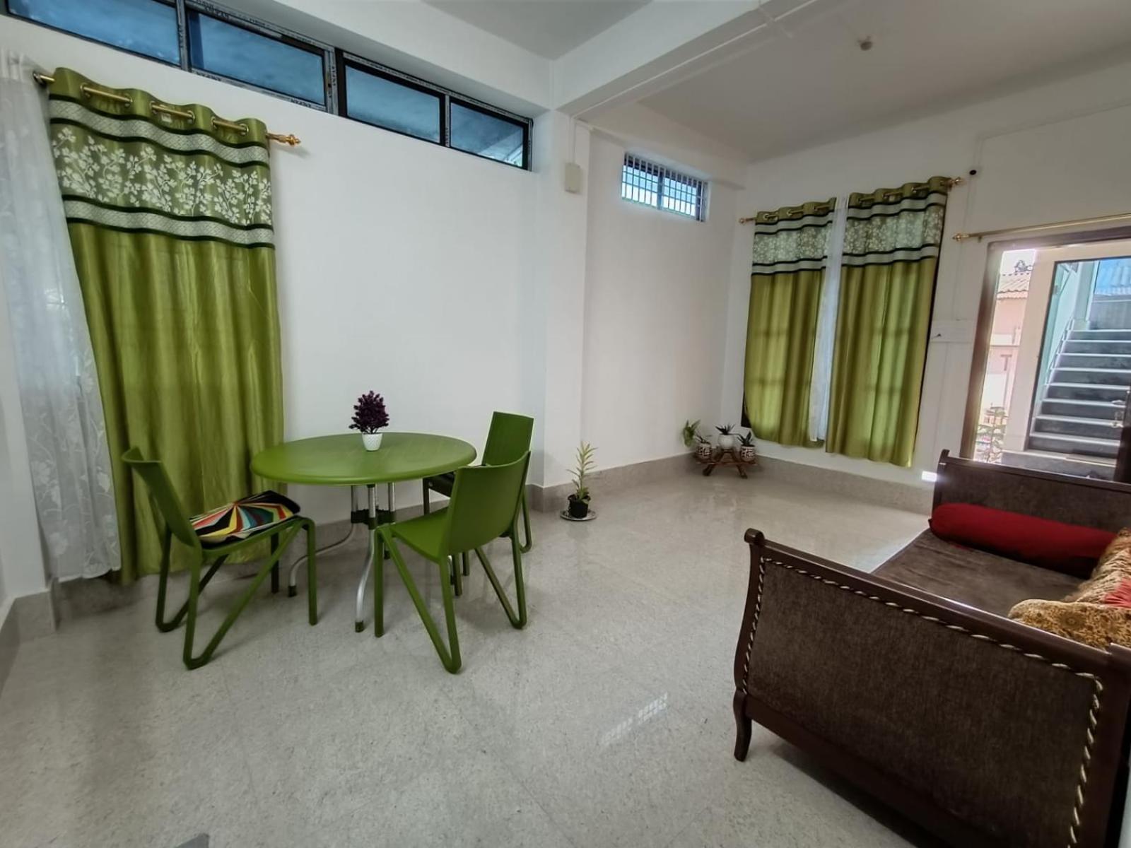 Deluxe Double Room (2 Adults + 1 Child) photo 3