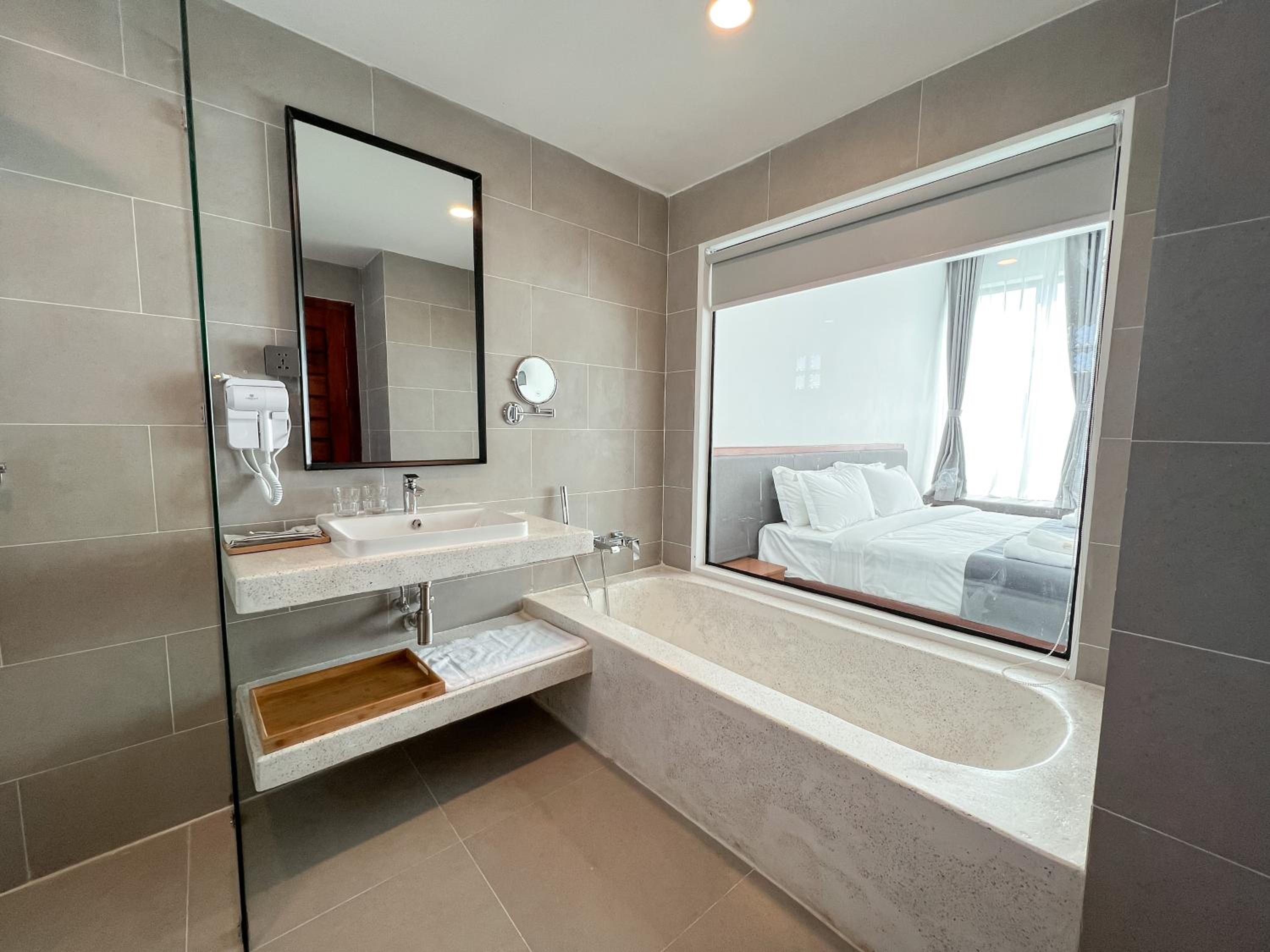 Standard Double Room - Photo 5
