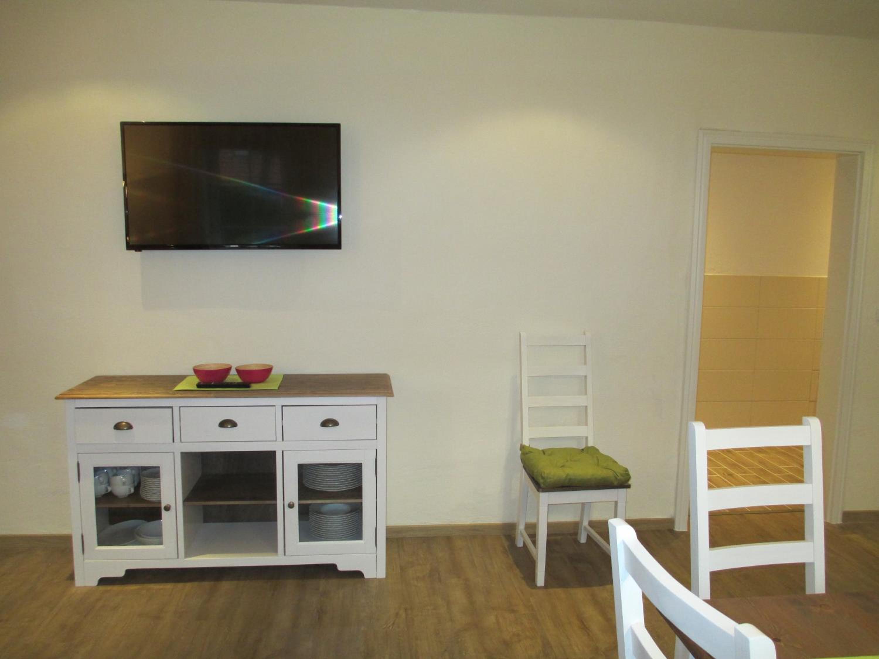 Two-Bedroom Apartment (5 Adults) photo 2