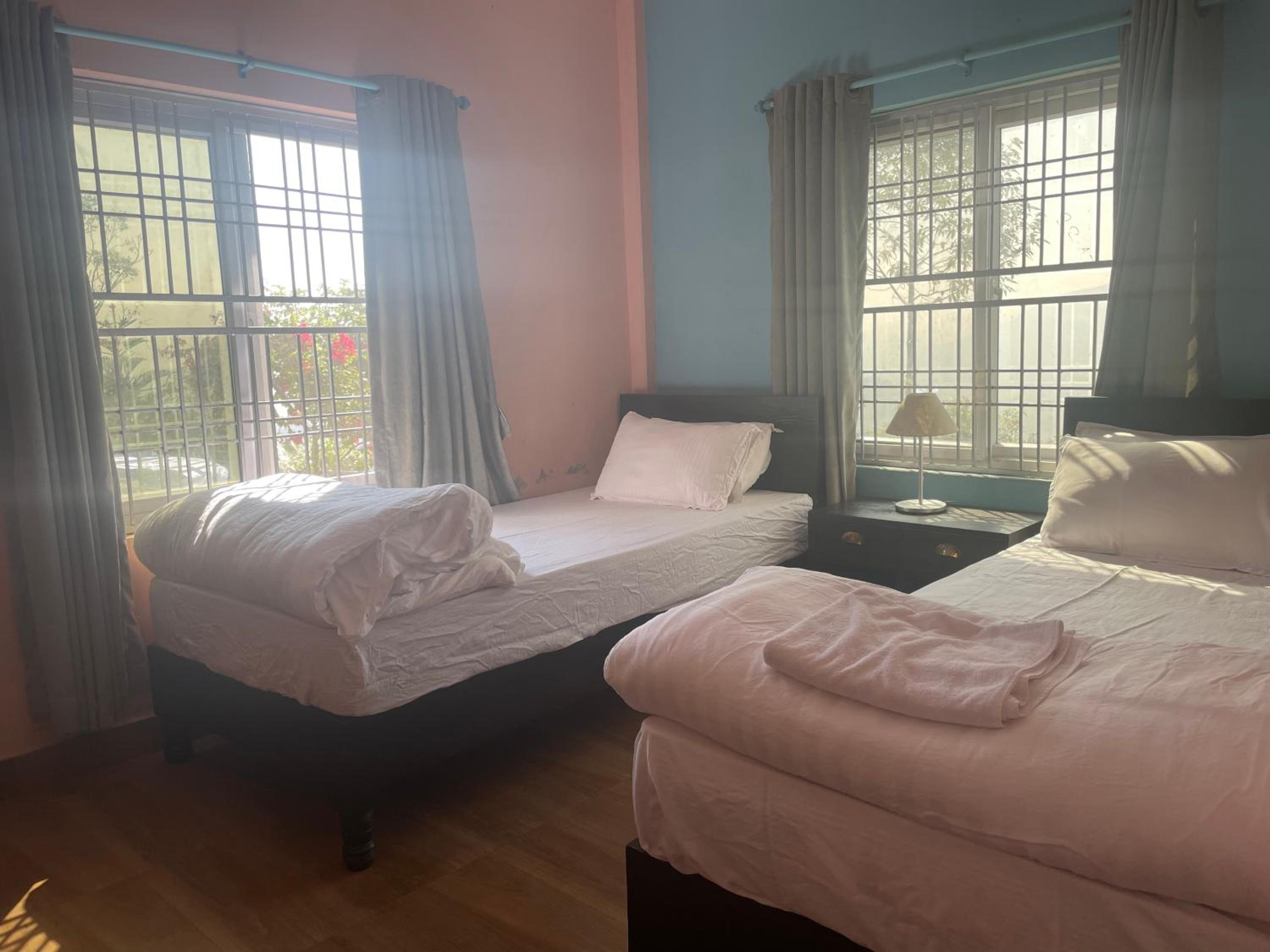 Twin Room with Bathroom photo 1