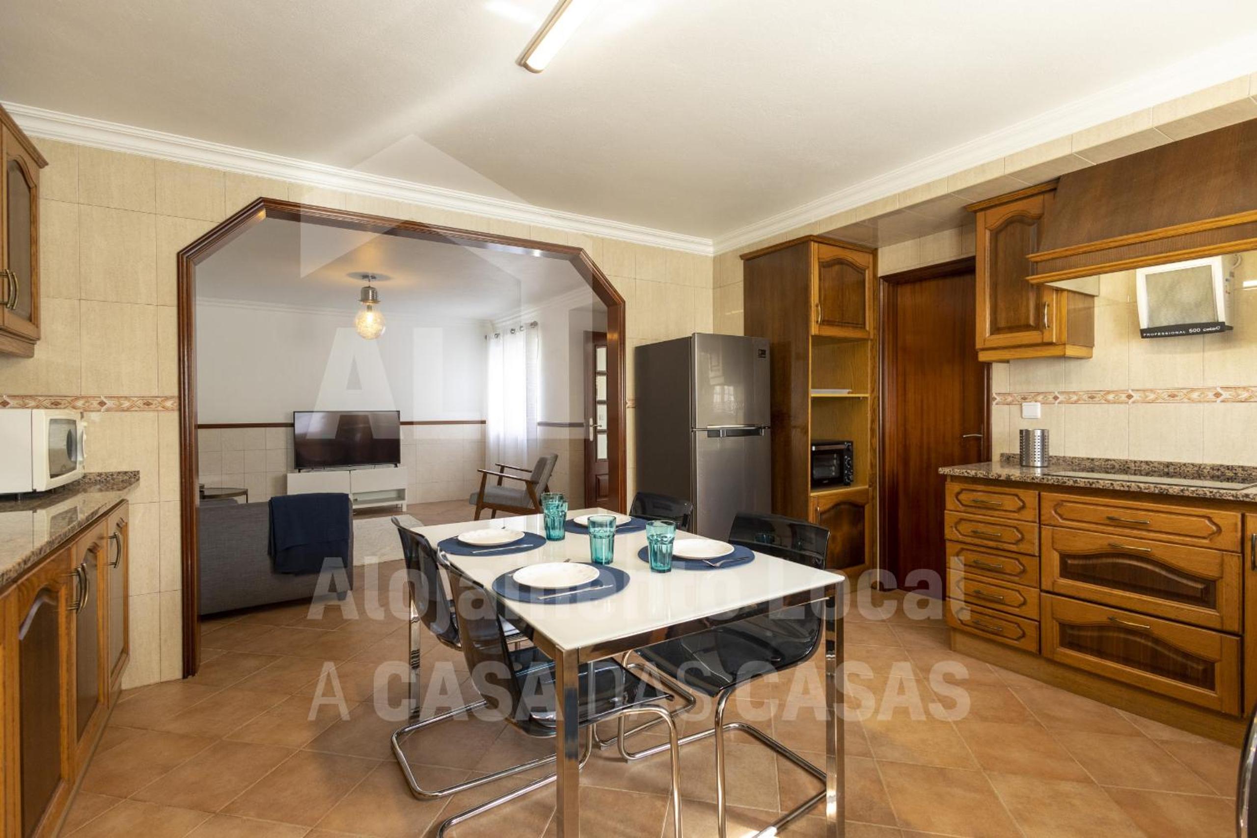 Two-Bedroom House photo 3