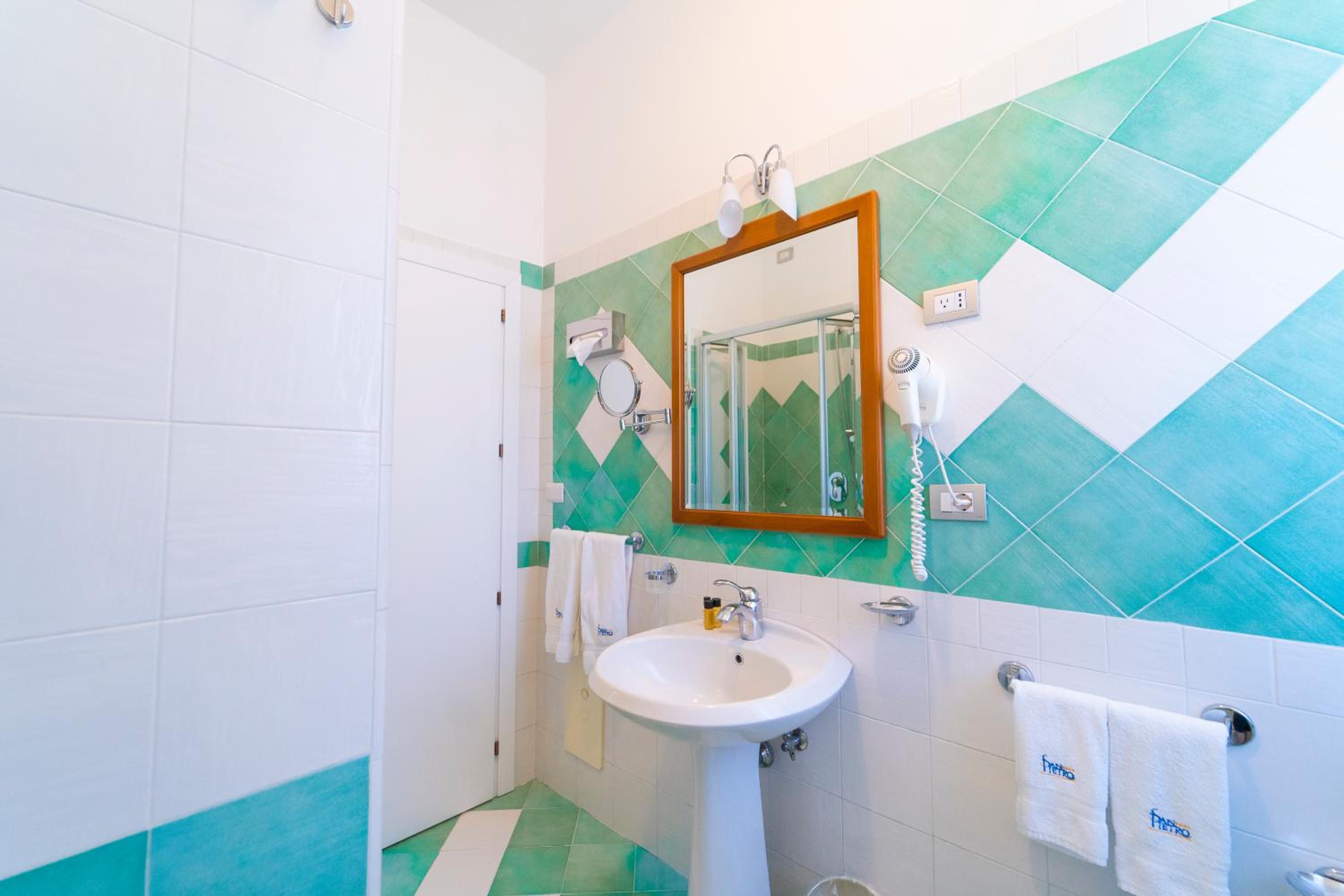 Superior Double Room - Photo 5