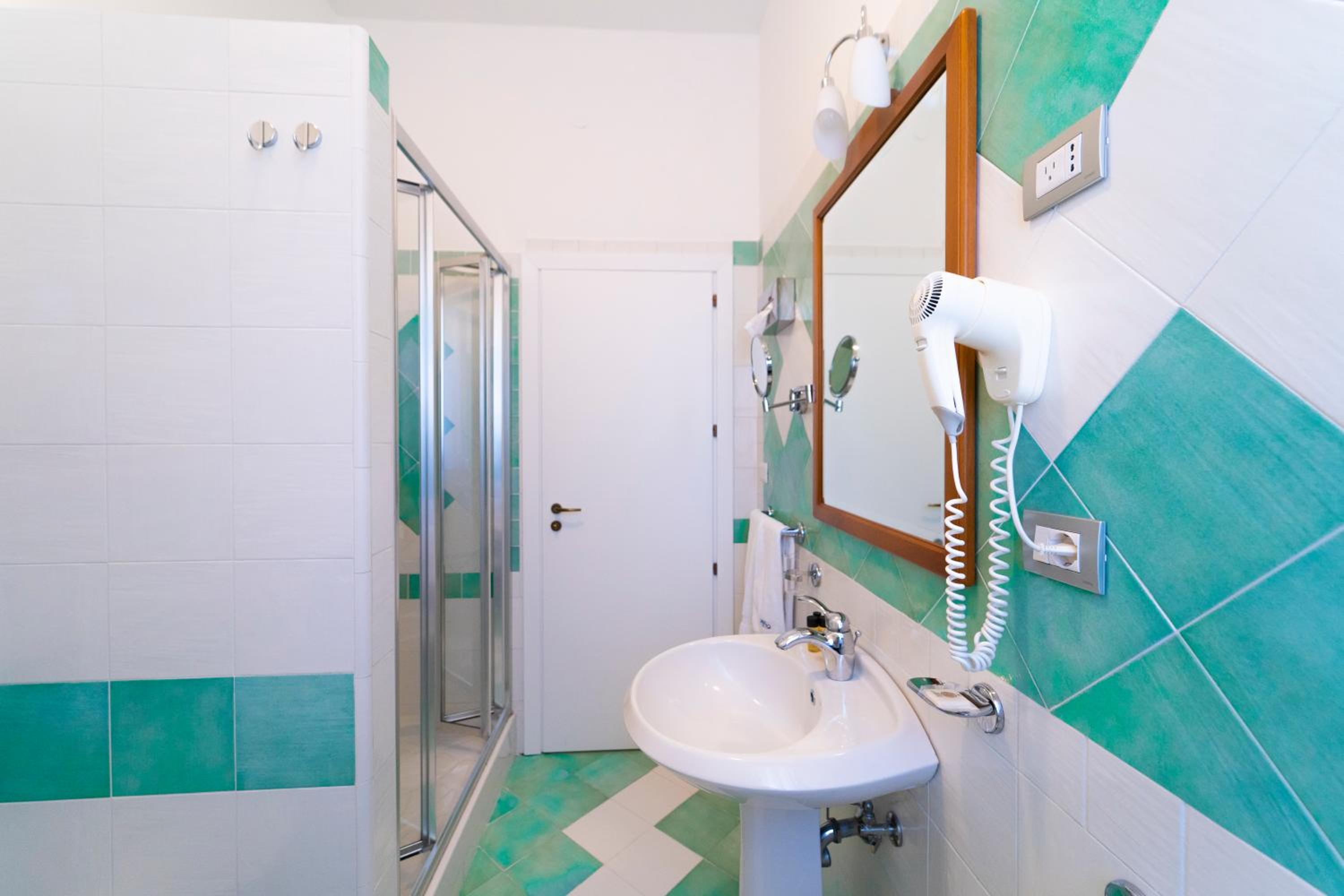 Superior Double Room - Photo 4