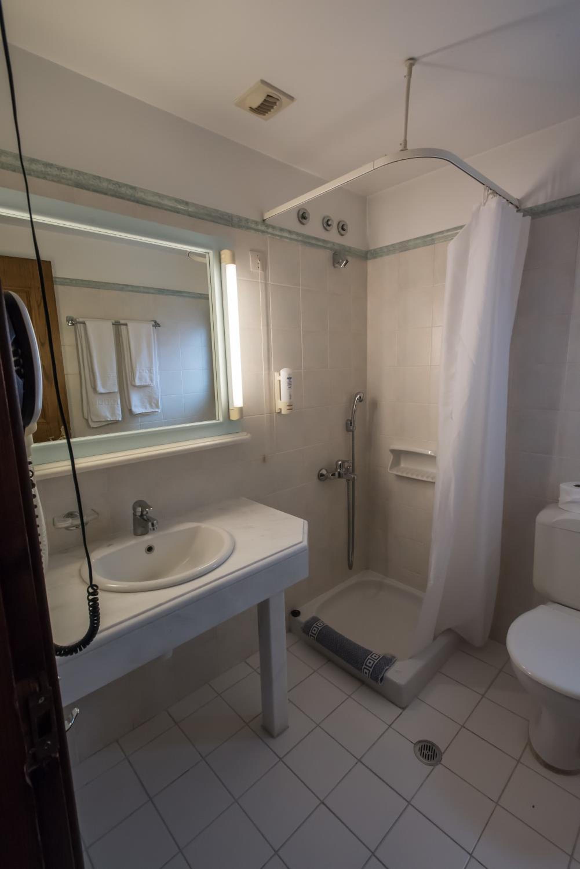 Superior Twin Room photo 3