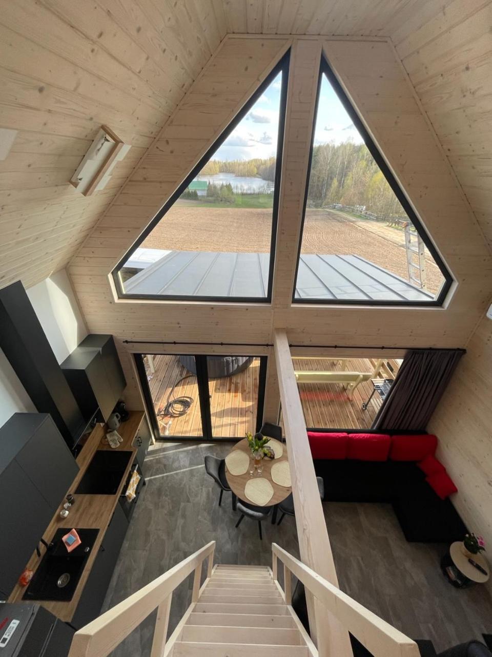 Four-Bedroom House photo 2