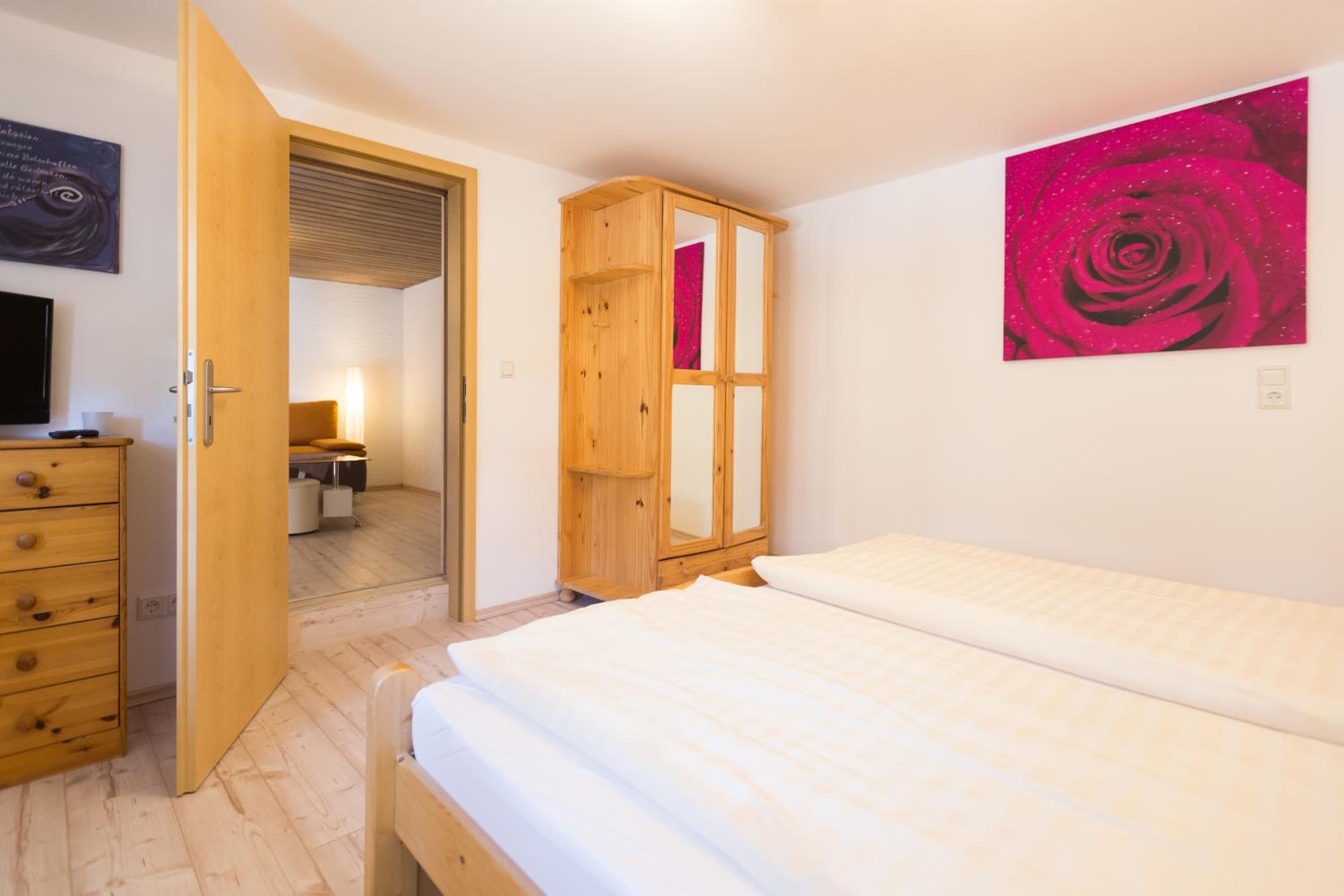 Two-Bedroom Queen Suite with Sofa Bed - Photo 5