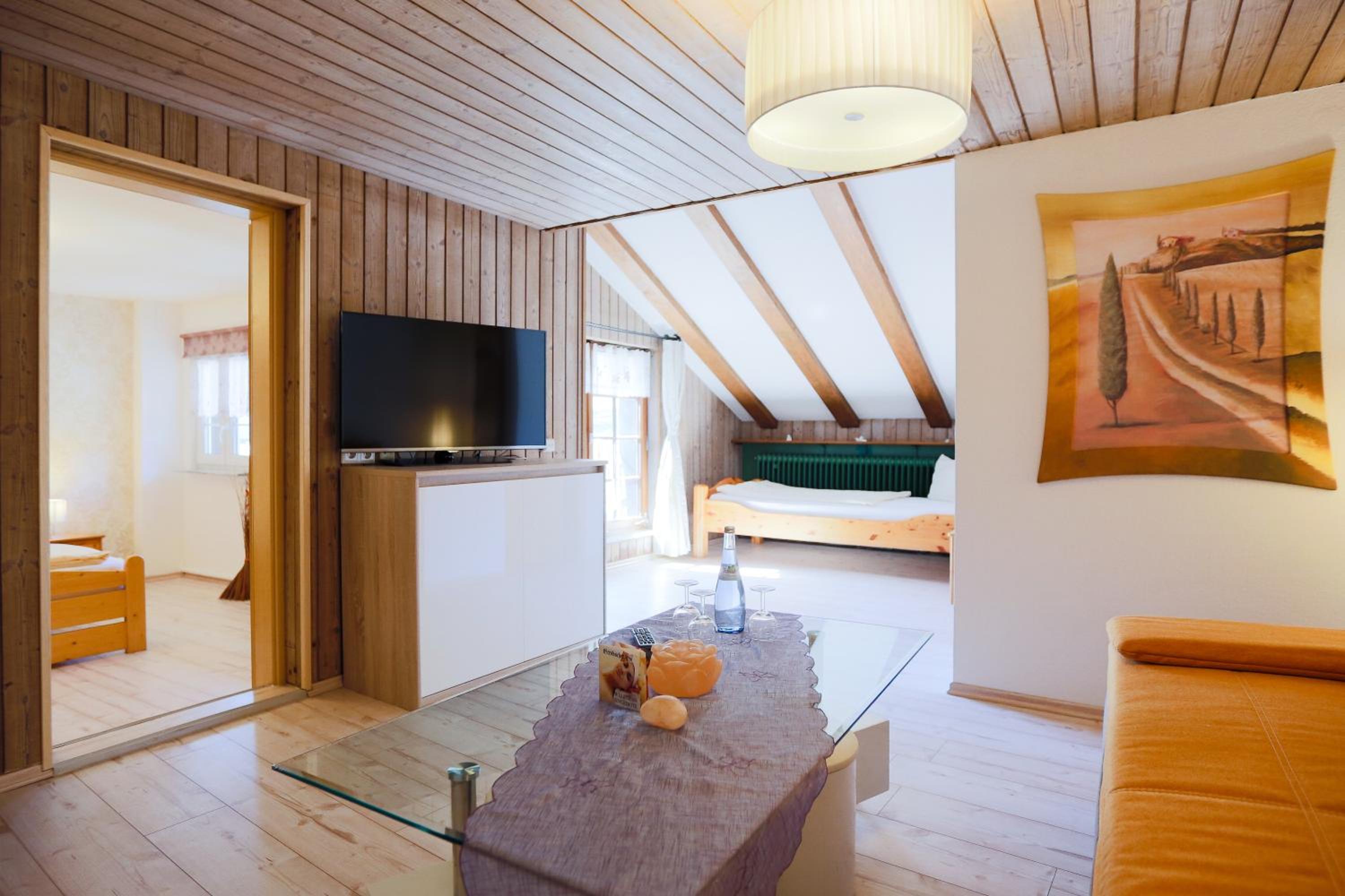 Two-Bedroom Queen Suite with Sofa Bed - Photo 4