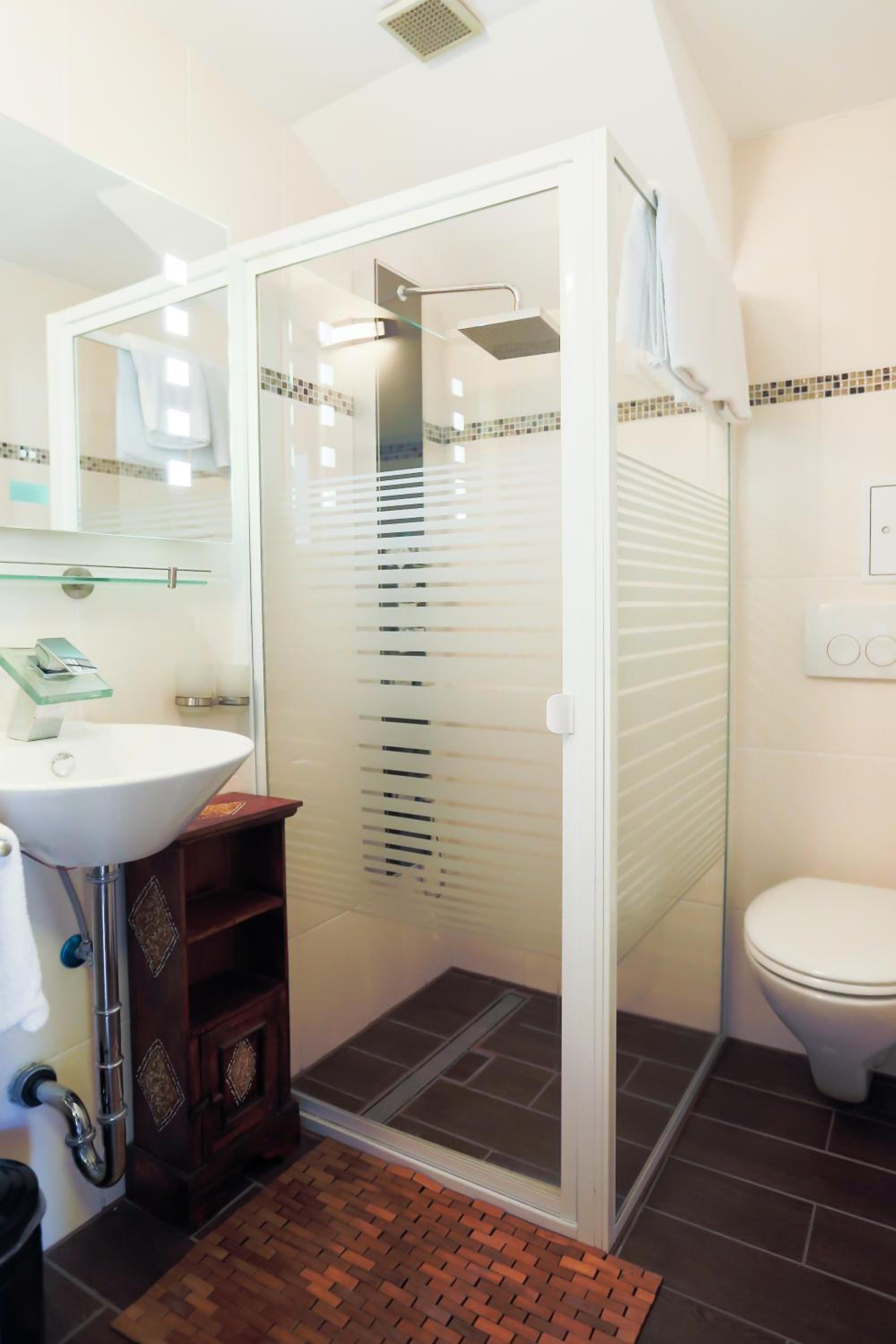 Double Room - Photo 8