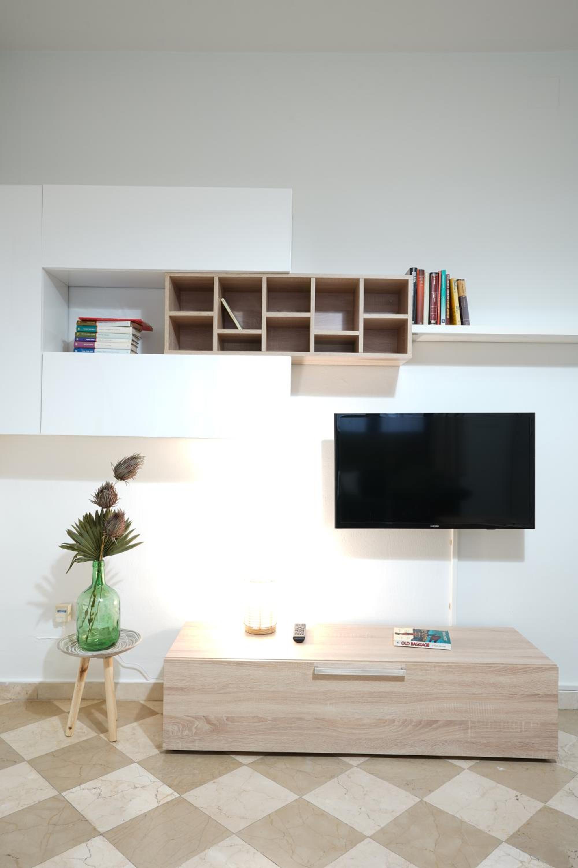 Apartment photo 2