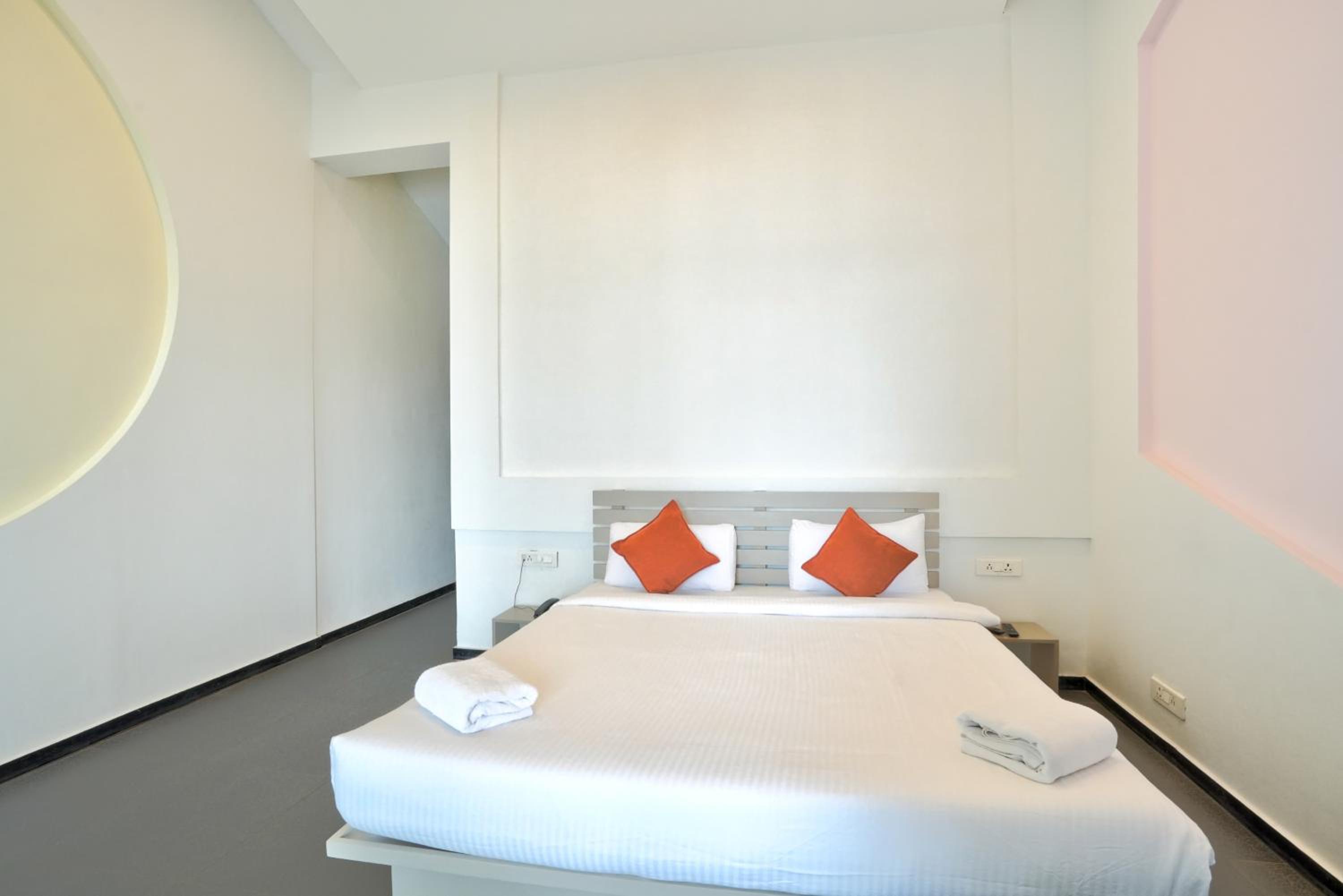 Superior Room with River View - Photo 1