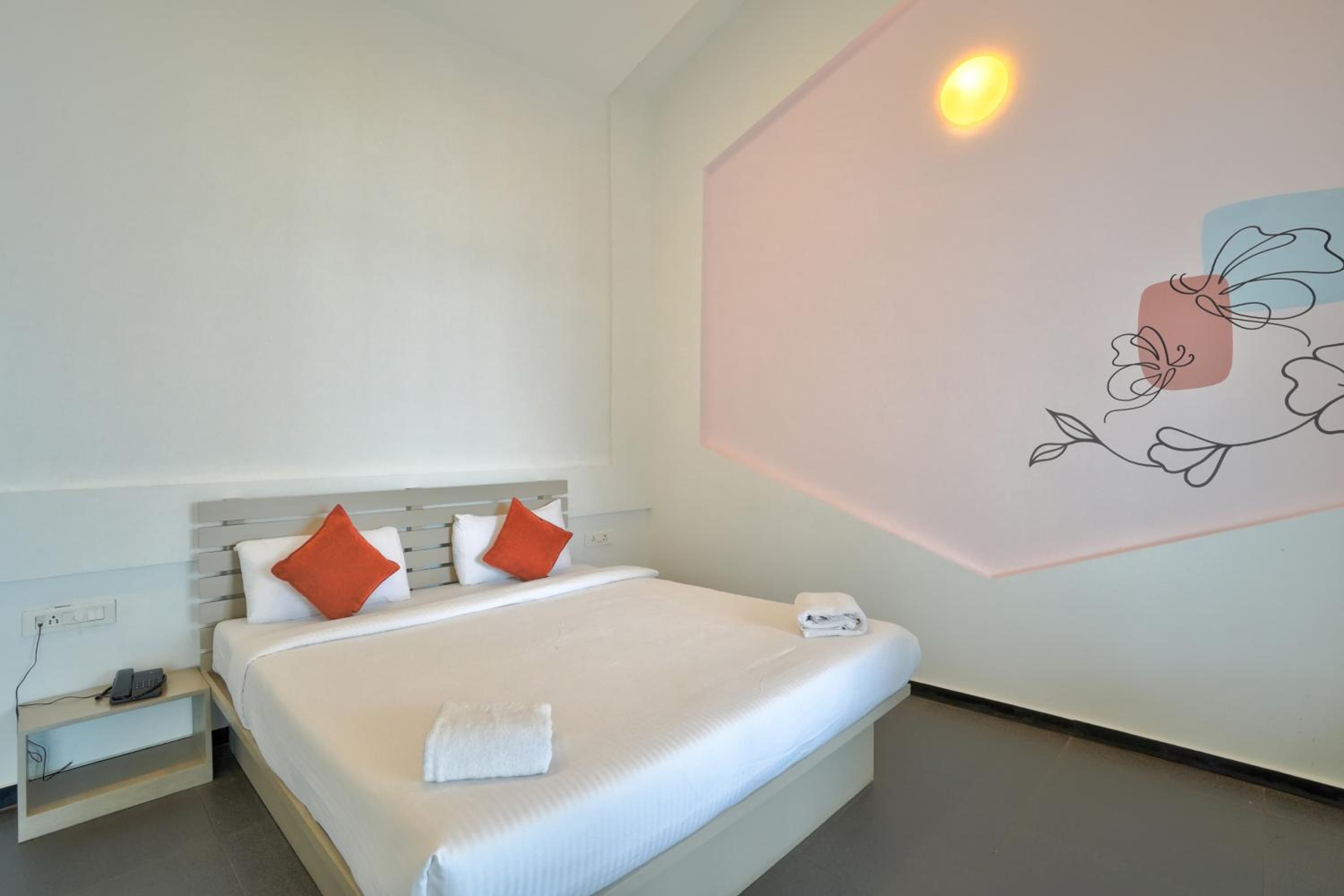 Superior Room with River View - Photo 18