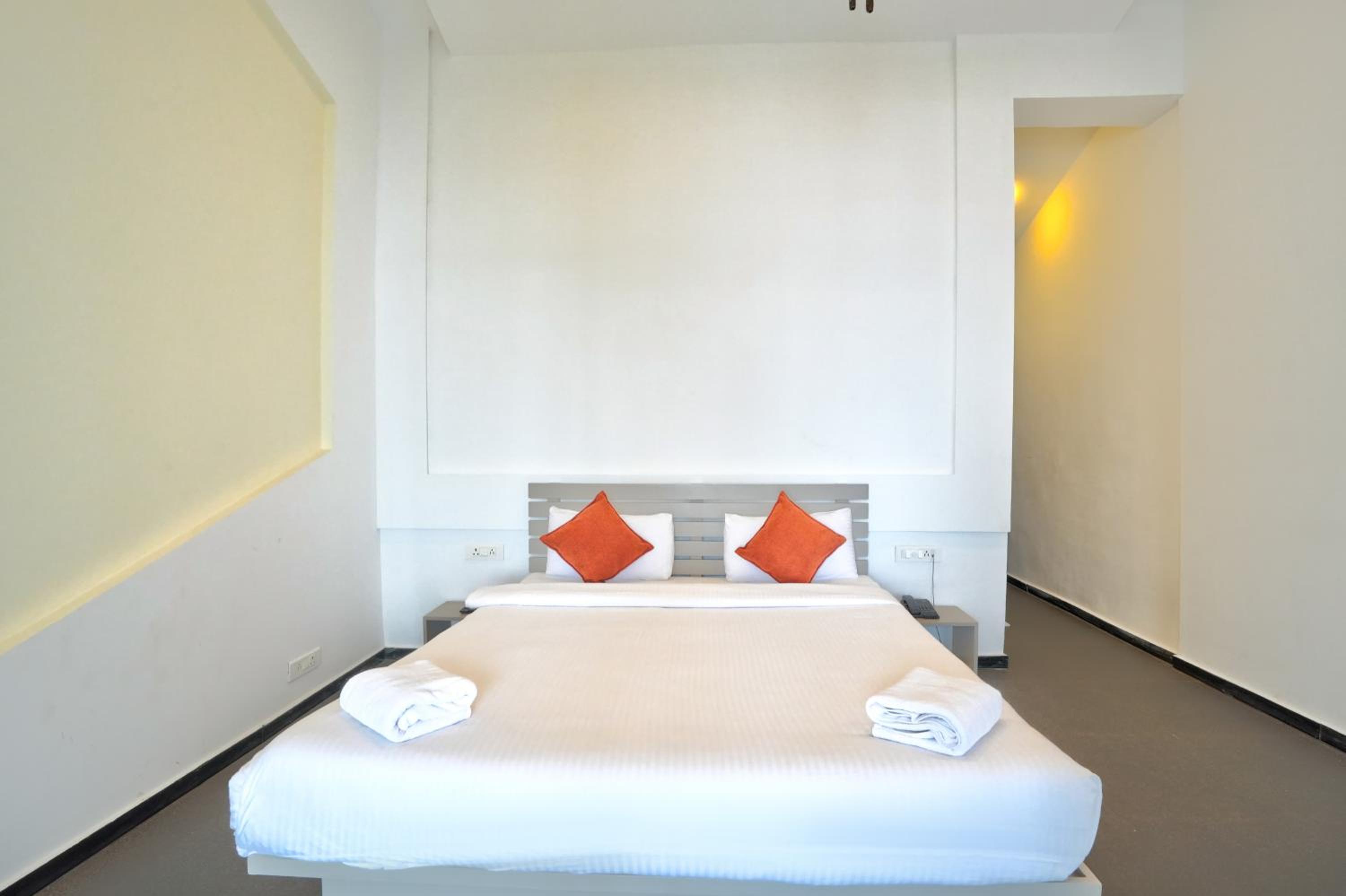 Superior Room with River View - Photo 17