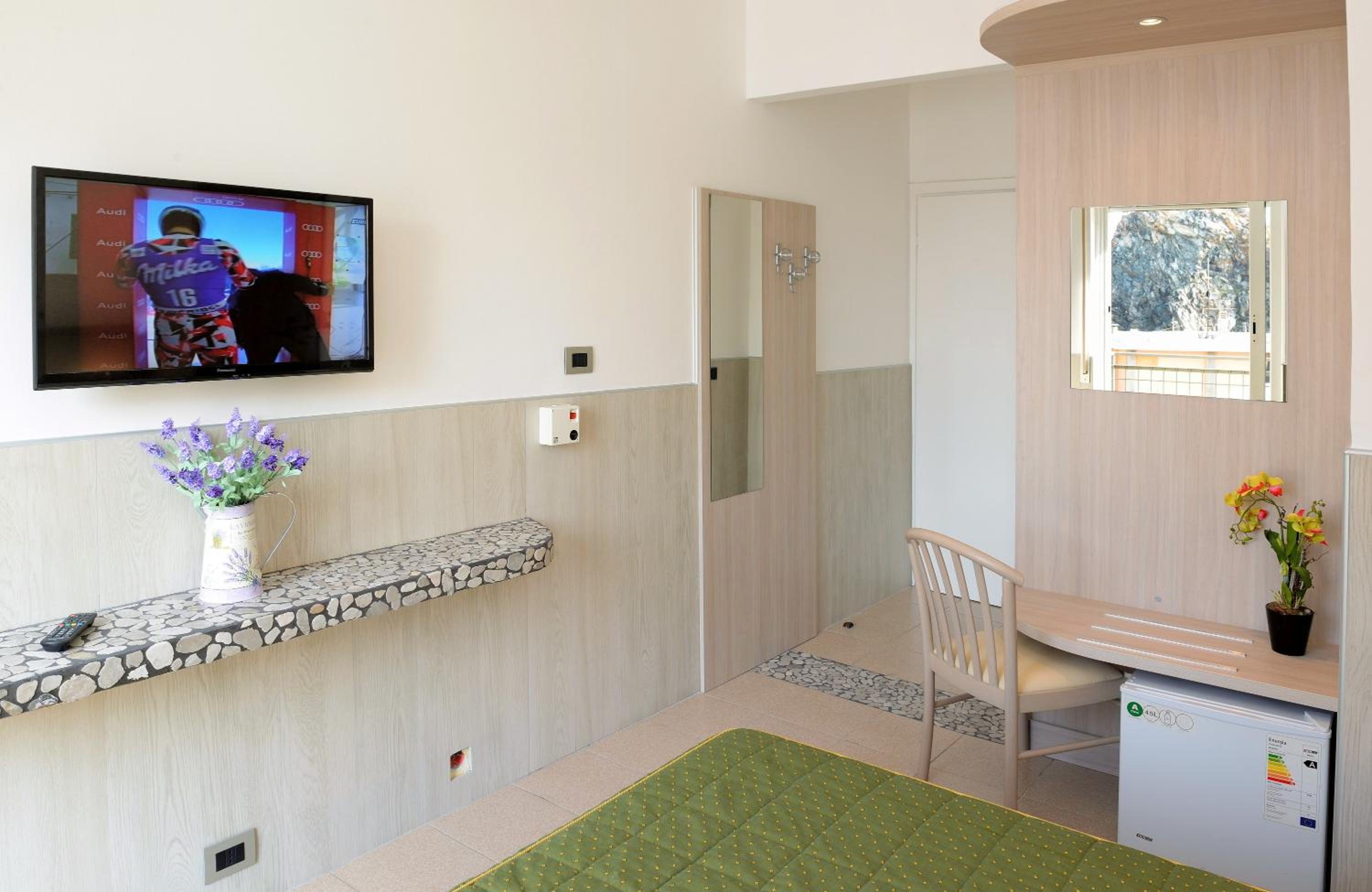 Double Room with Terrace and Sea View   - Photo 31