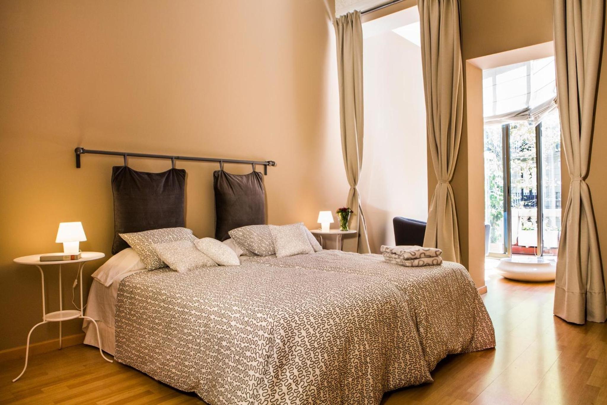 Habitación Doble con cama extra y baño privado