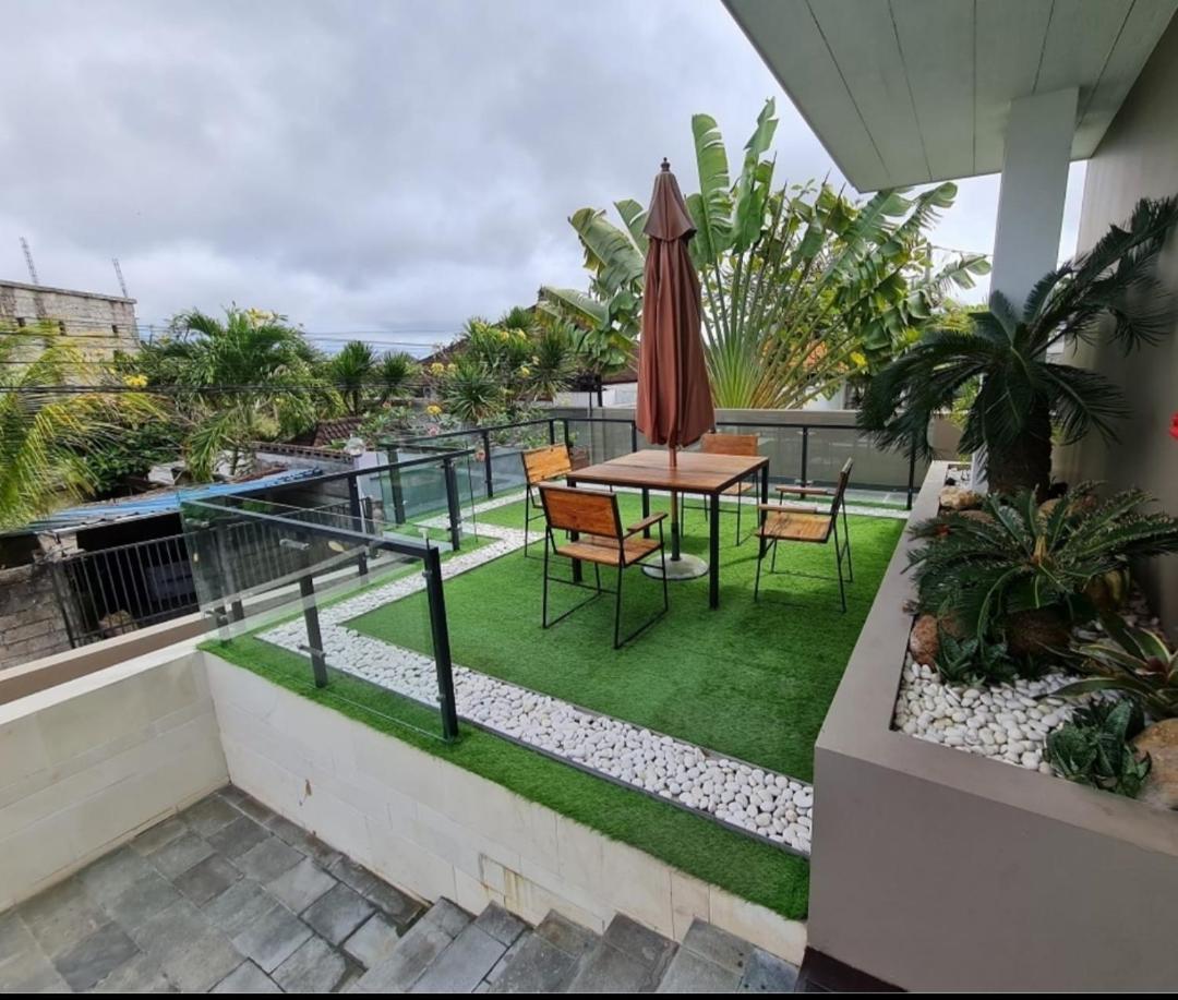 Villa photo 2