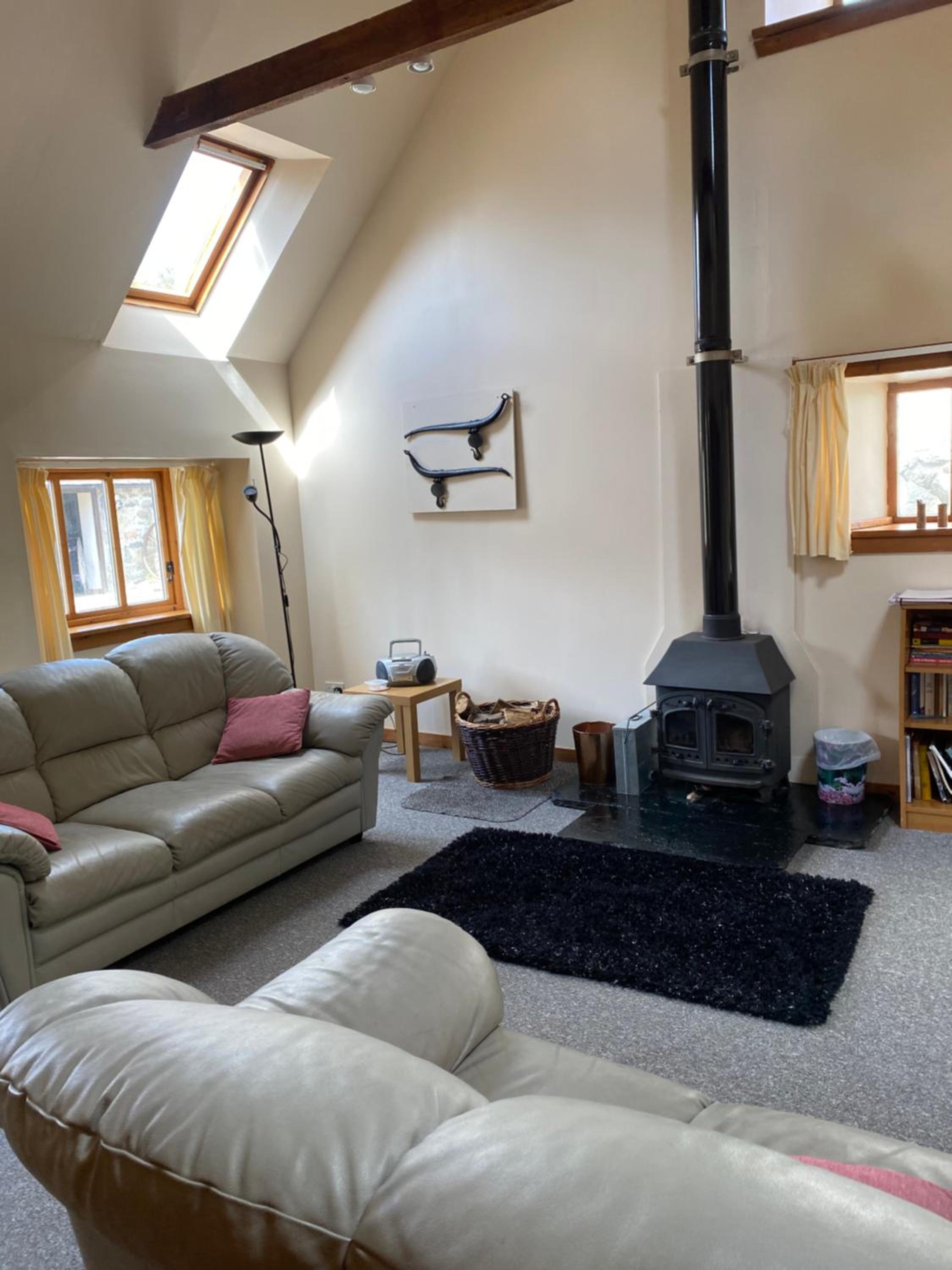 Three-Bedroom House photo 2