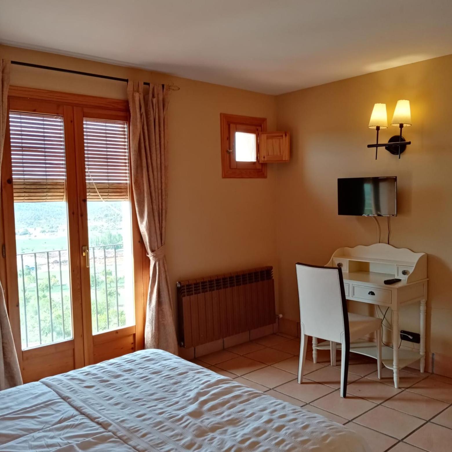 Double Room with Balcony photo 2