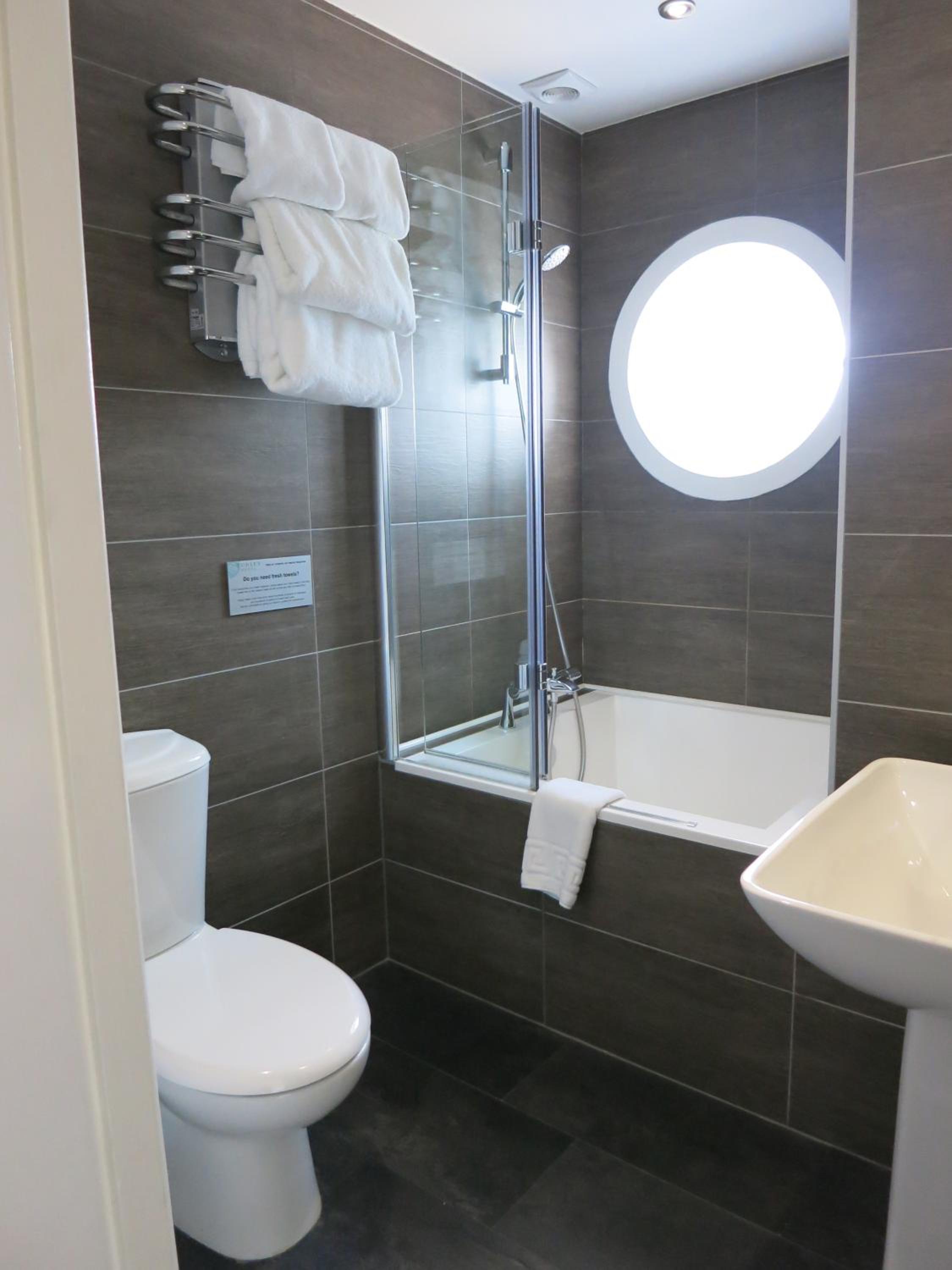 Double Room - Photo 8