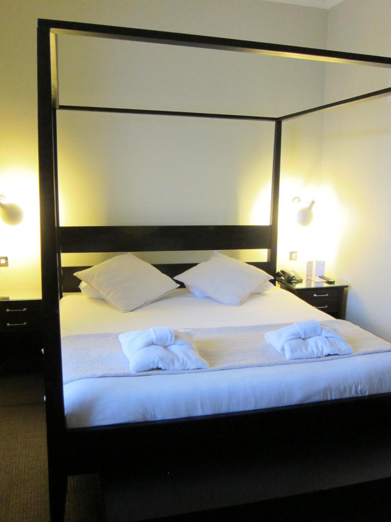Executive Room - Photo 9