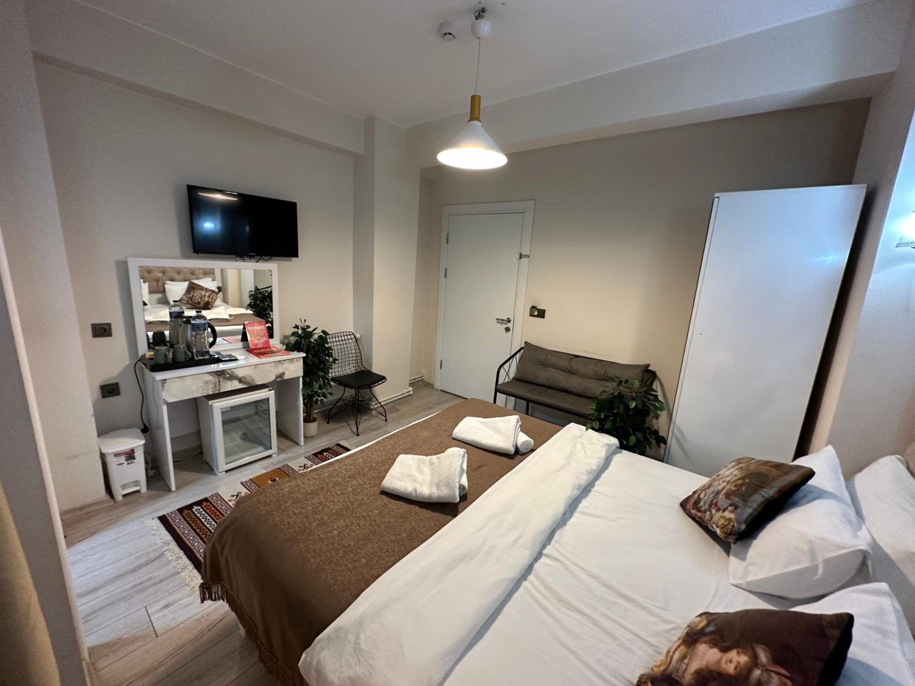 Deluxe Double Room photo 3