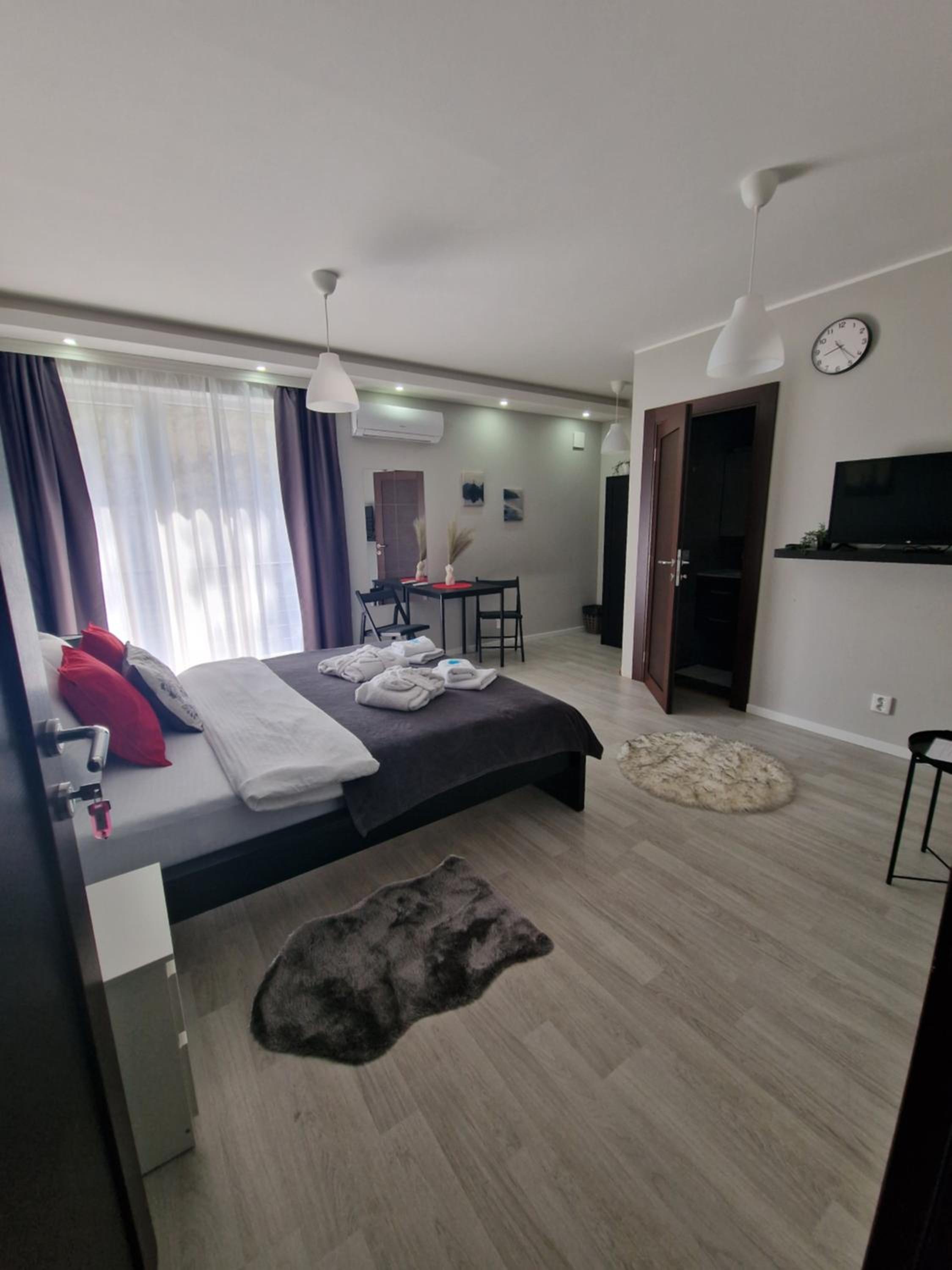 Deluxe Double Room with Shower photo 3