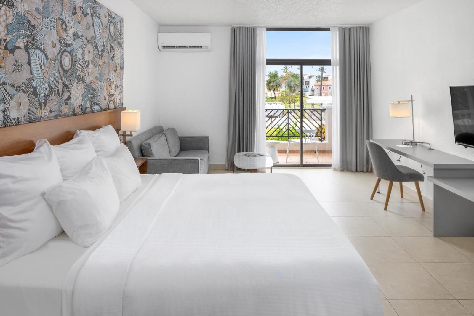 Lagos Collection King Studio with Resort View - Photo 2