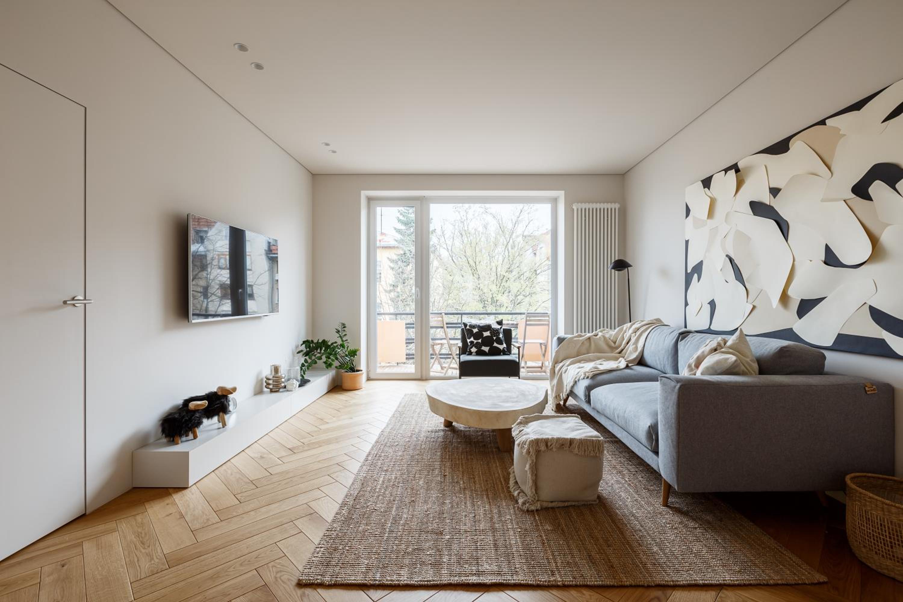 One-Bedroom Apartment