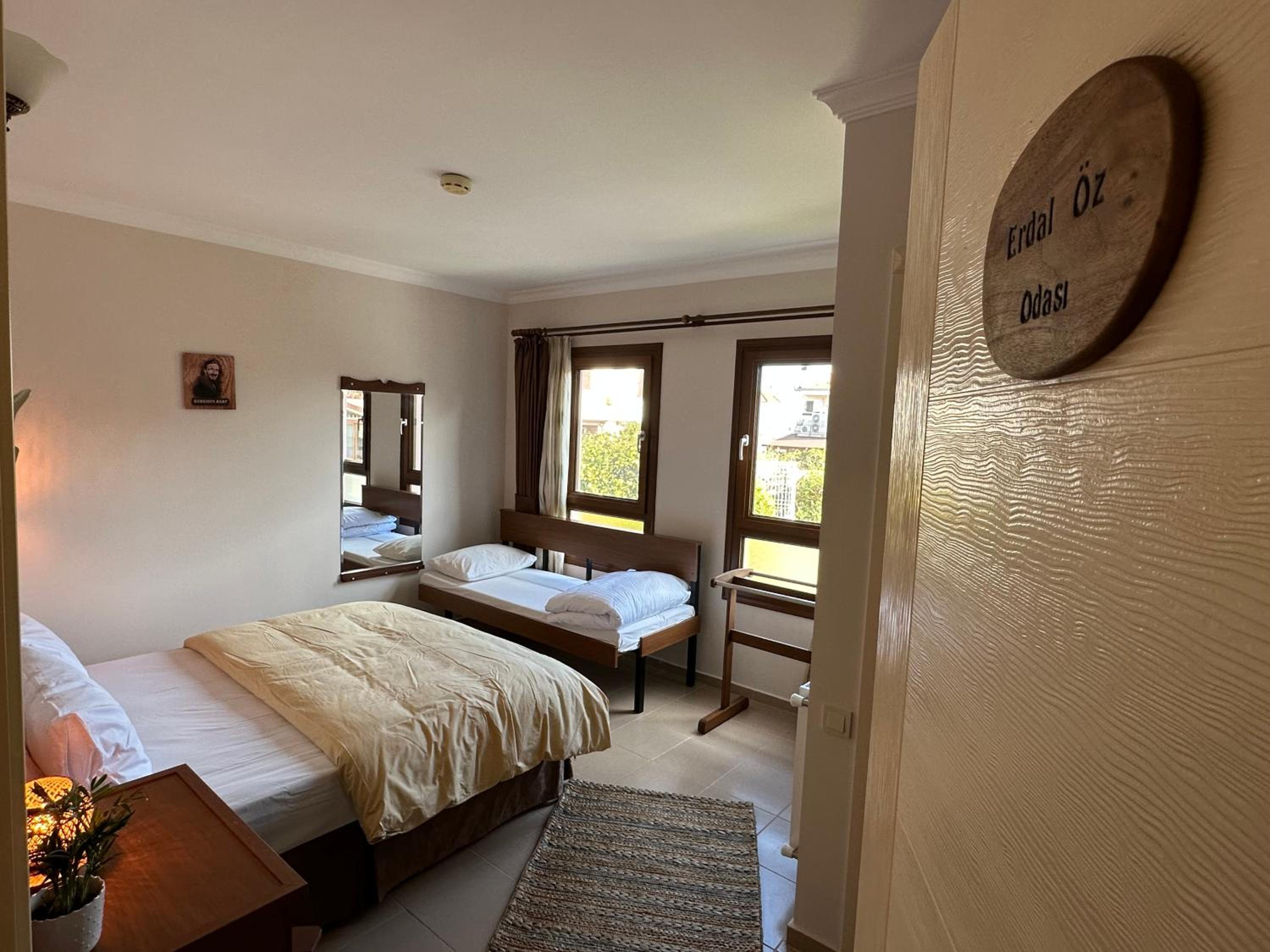 Standard Triple Room photo 3