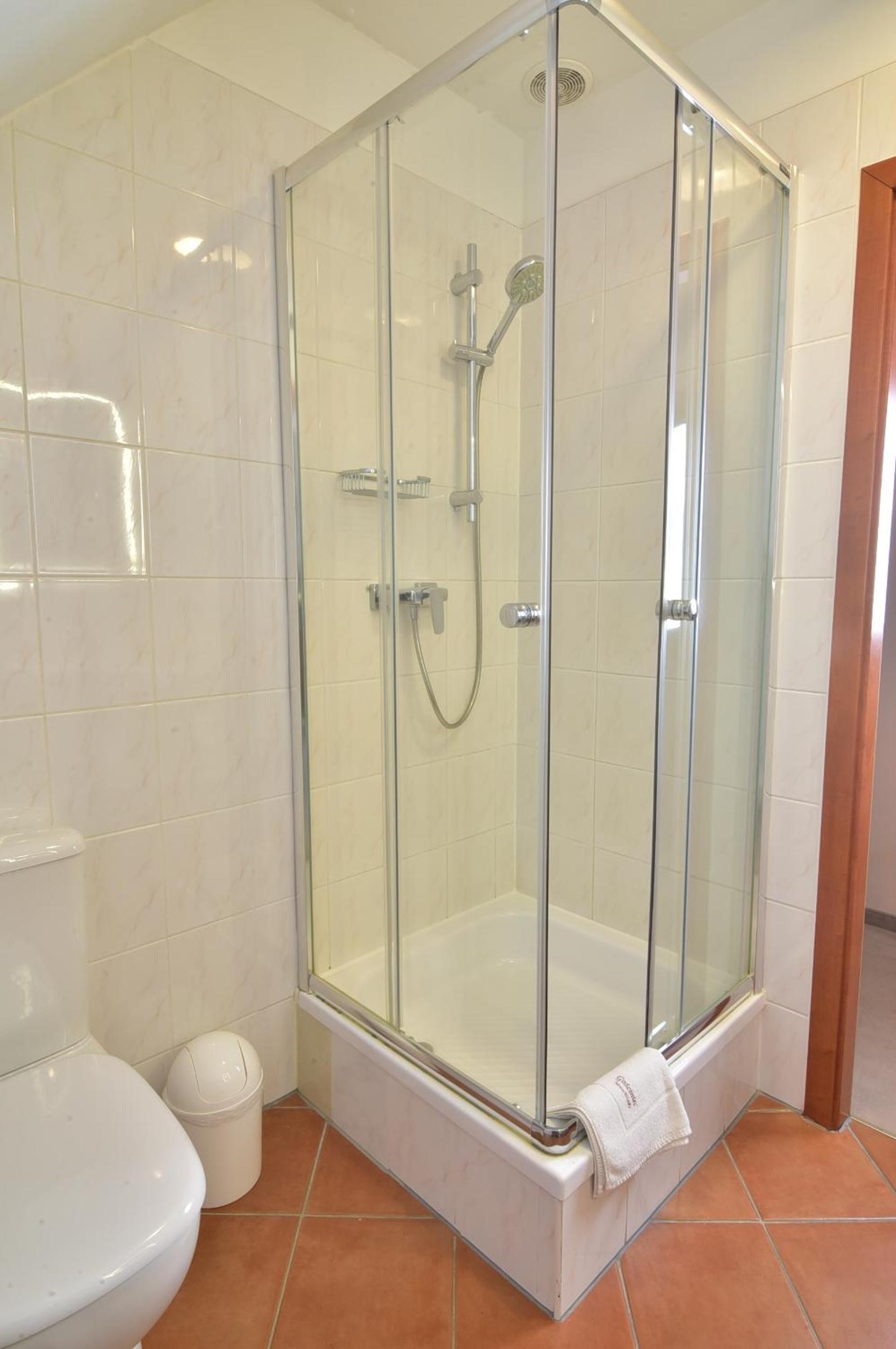 Double Room - Photo 6