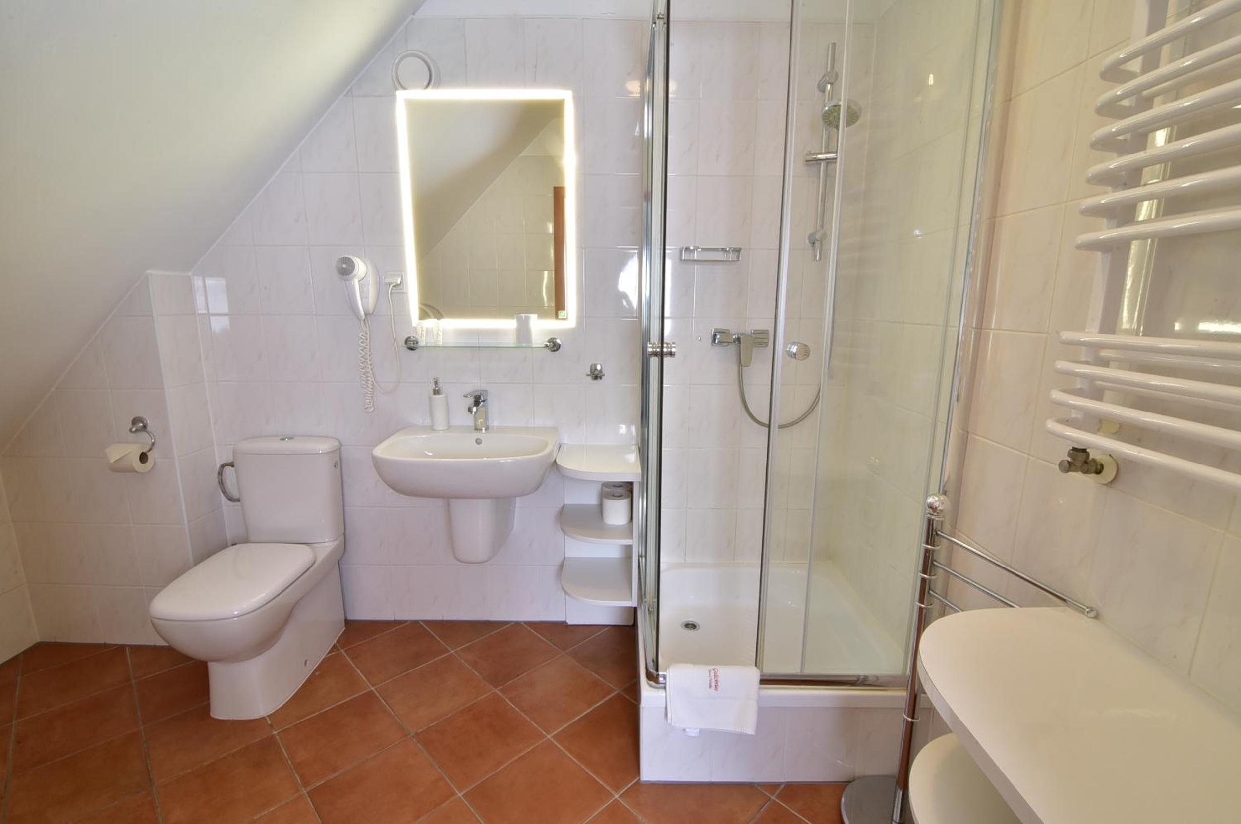 Double Room - Photo 10