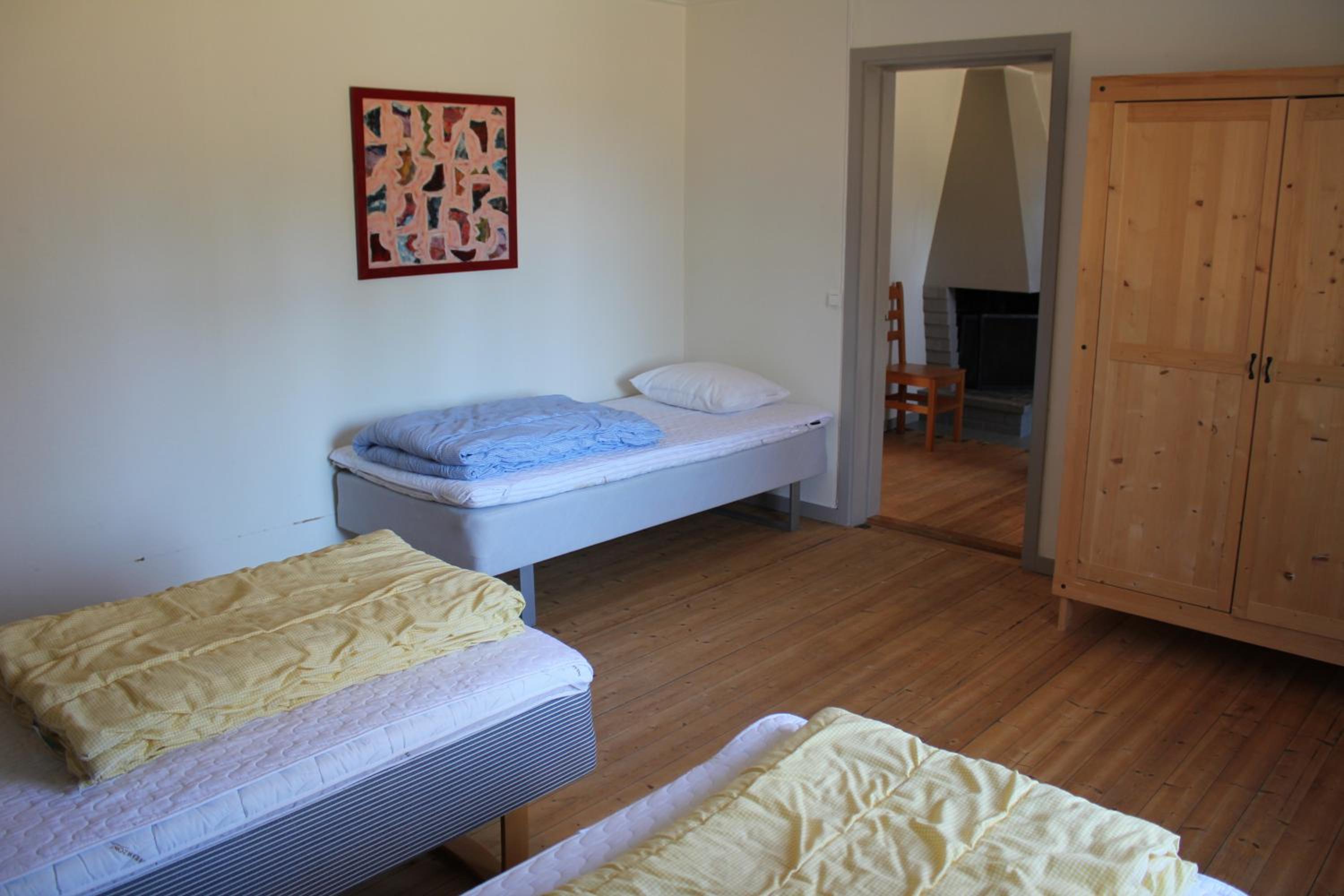 Three-Bedroom Apartment (9 Adults) - Photo 10