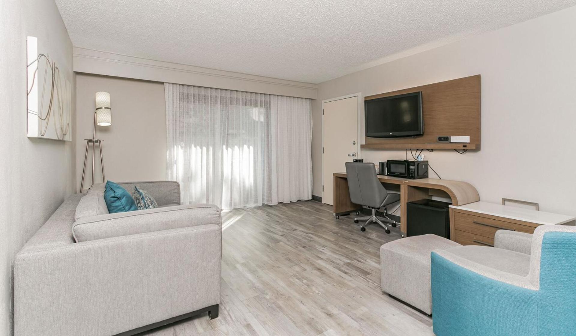 One-Bedroom Executive King Suite with Sofa Bed