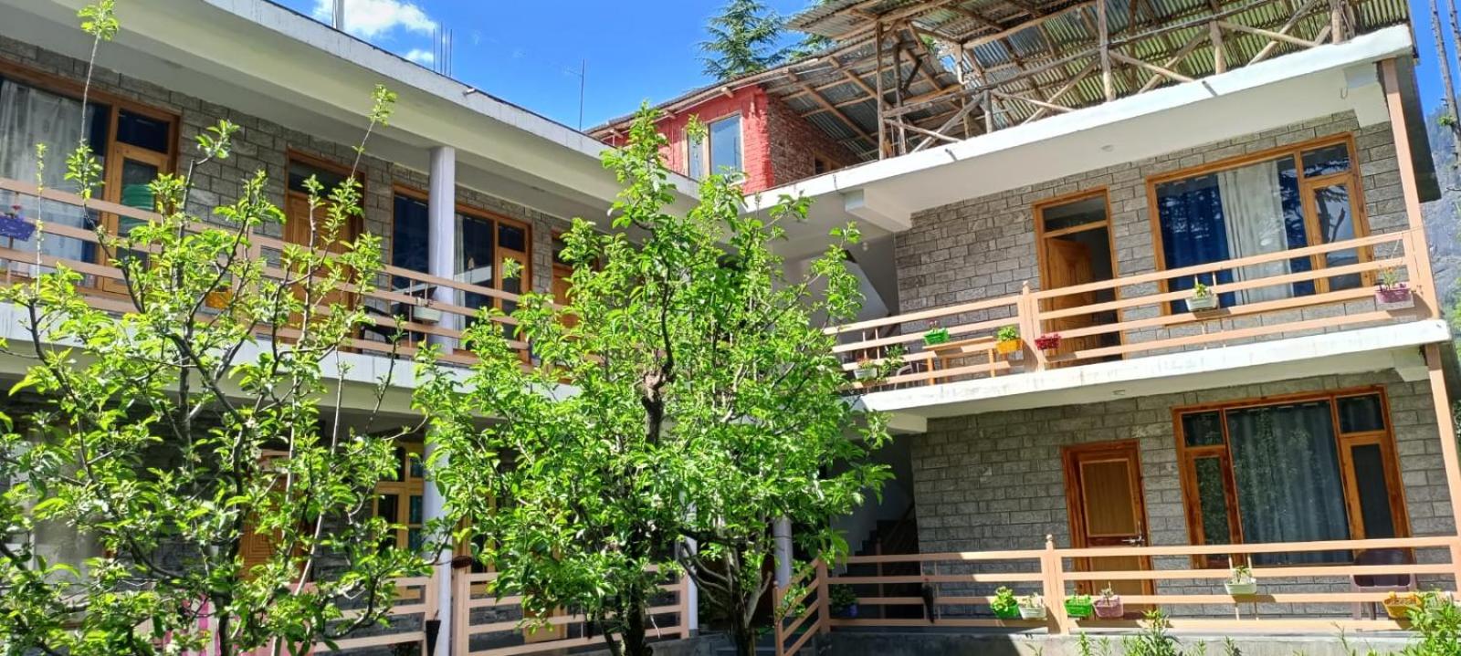 Double Room with Mountain View - Photo 23