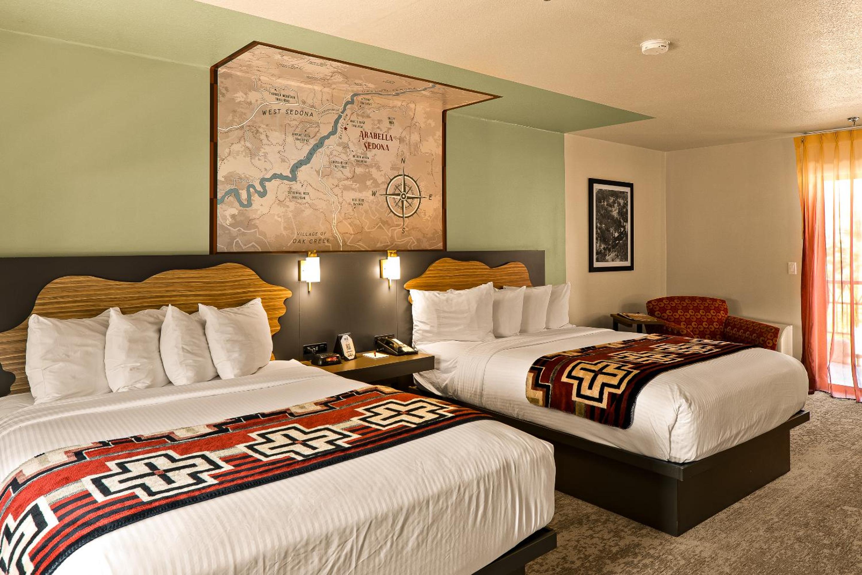 Deluxe Trailhead 2 Queen Partial View Room