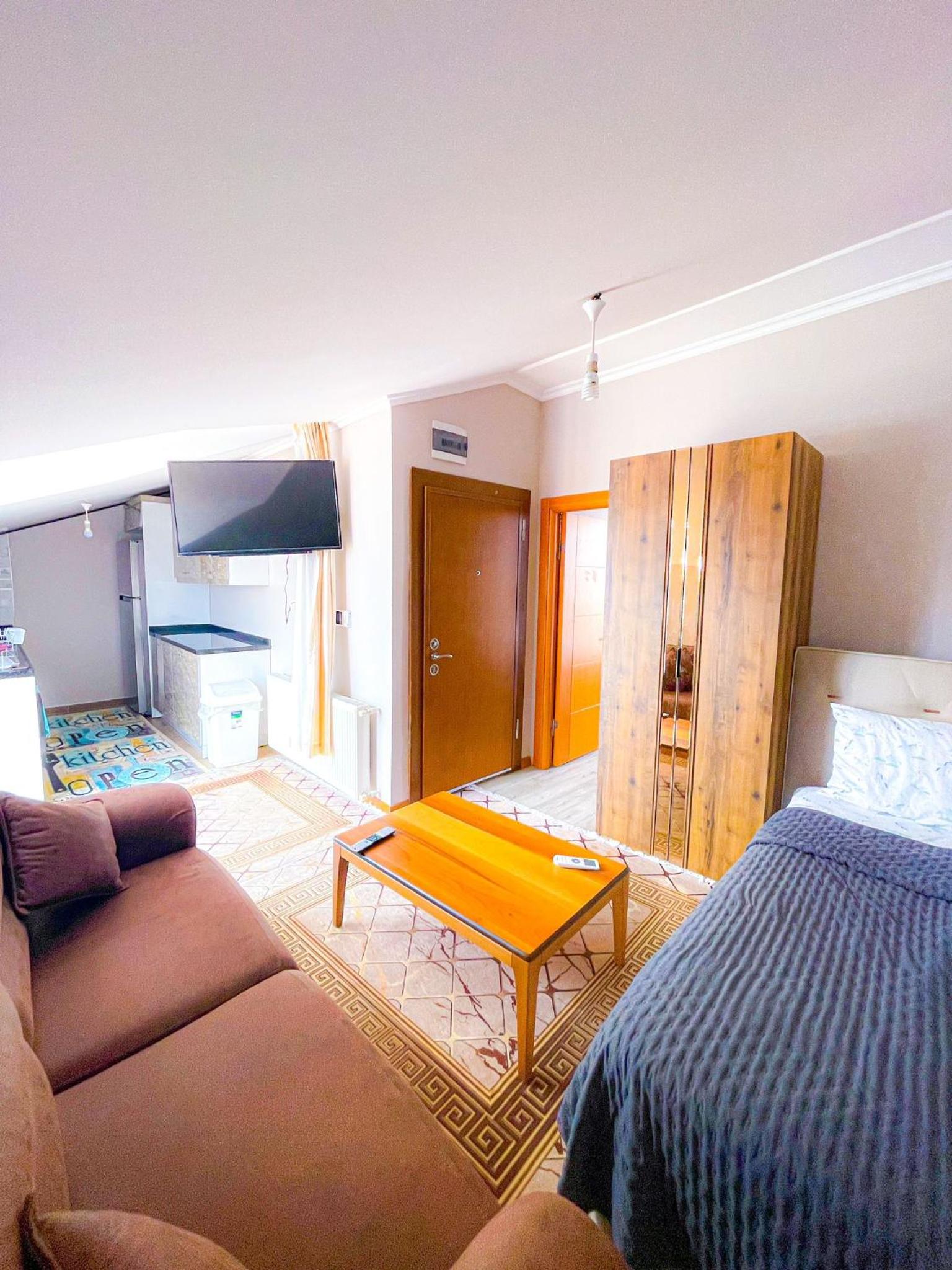Apartment With Balcony photo 1