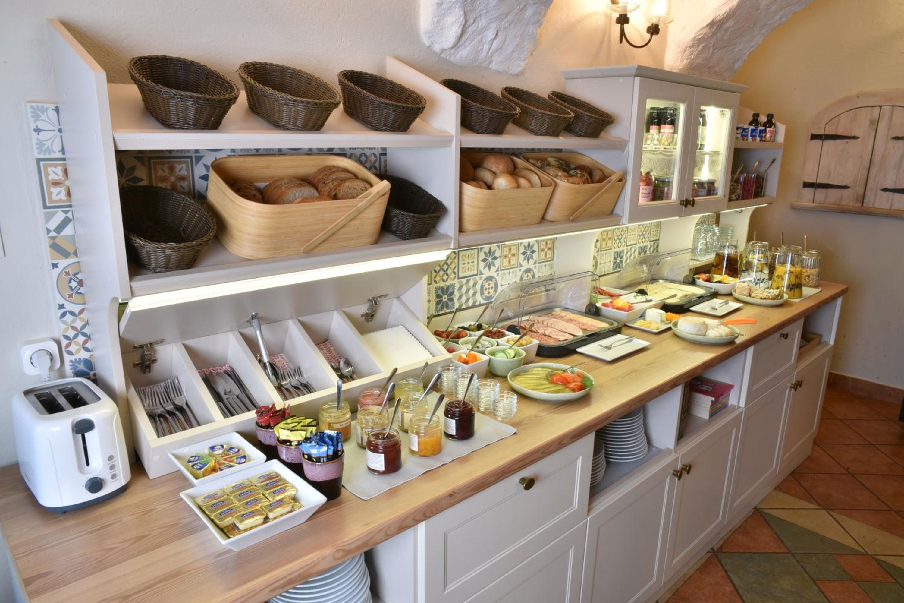 Double Room - Photo 13