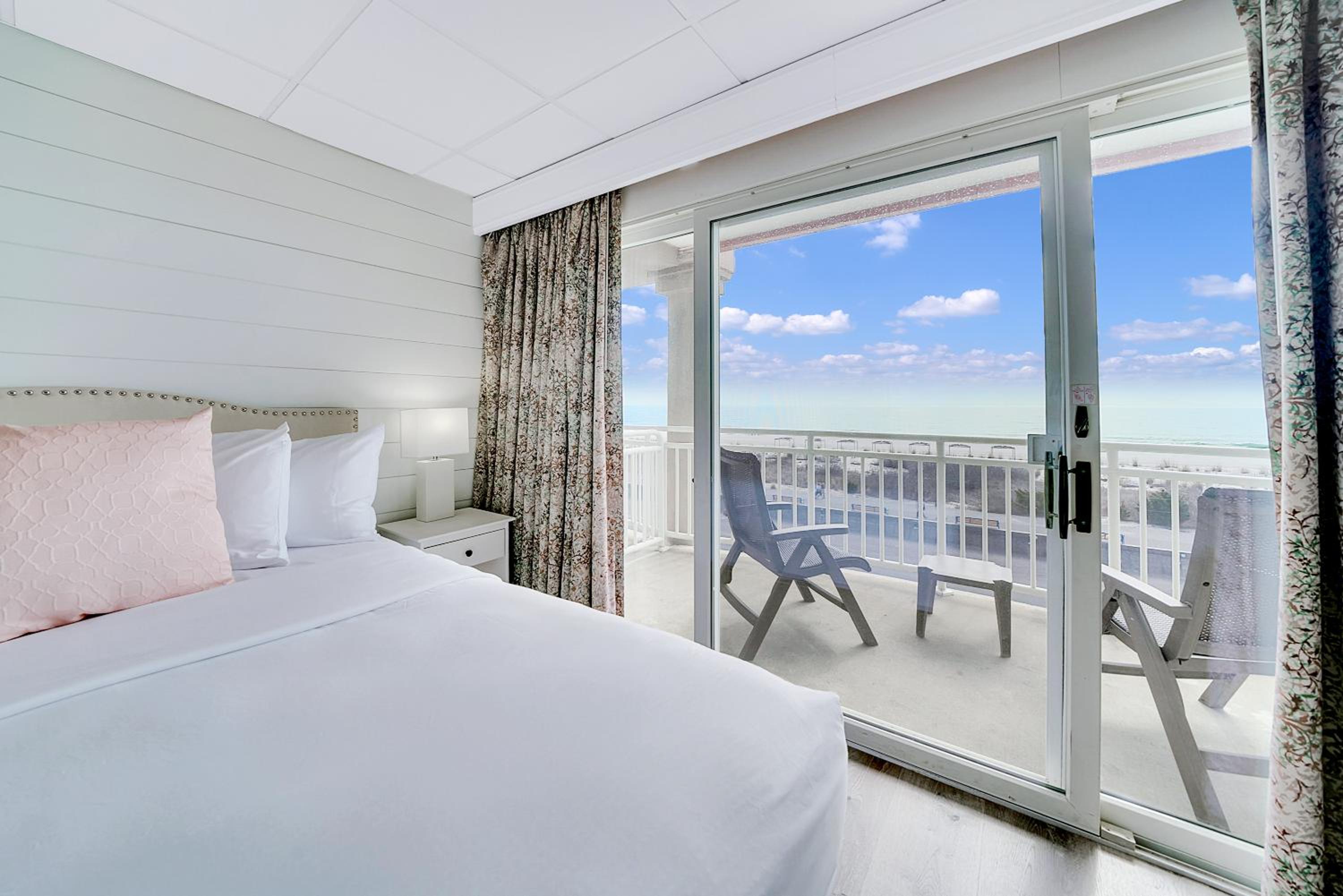 King Suite with Kitchenette and Ocean View