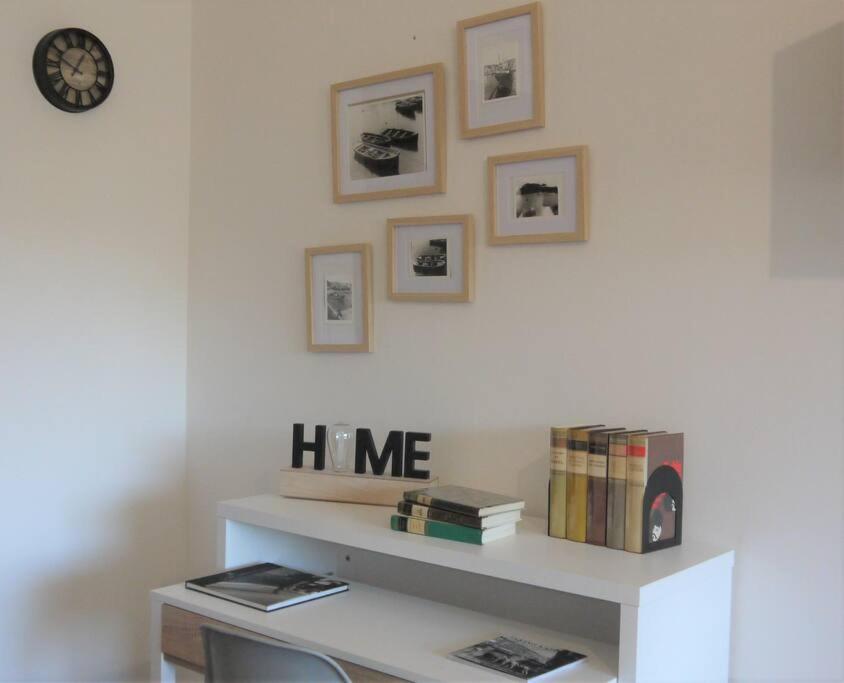Three-Bedroom Apartment photo 2