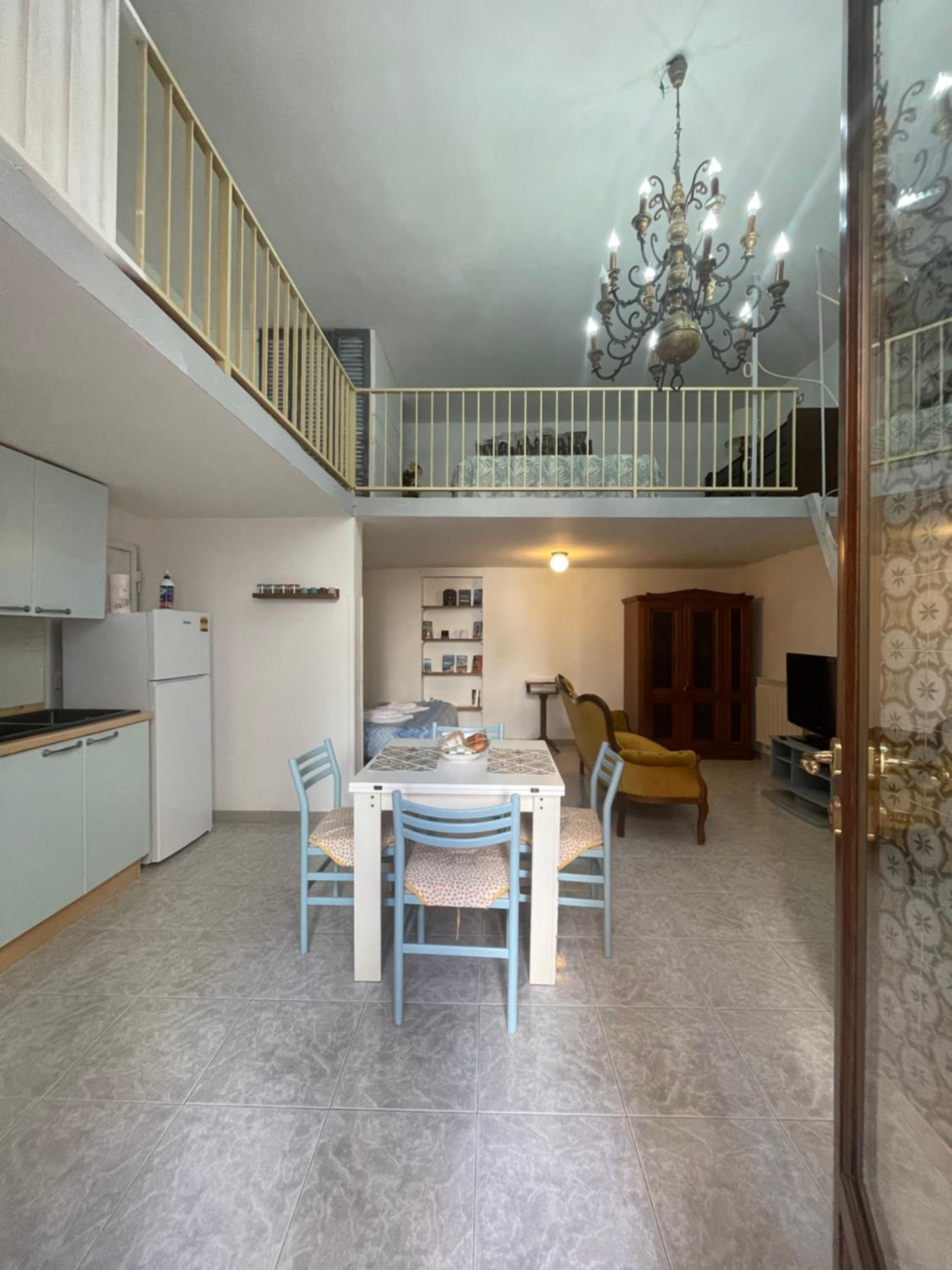 Studio Apartment photo 2