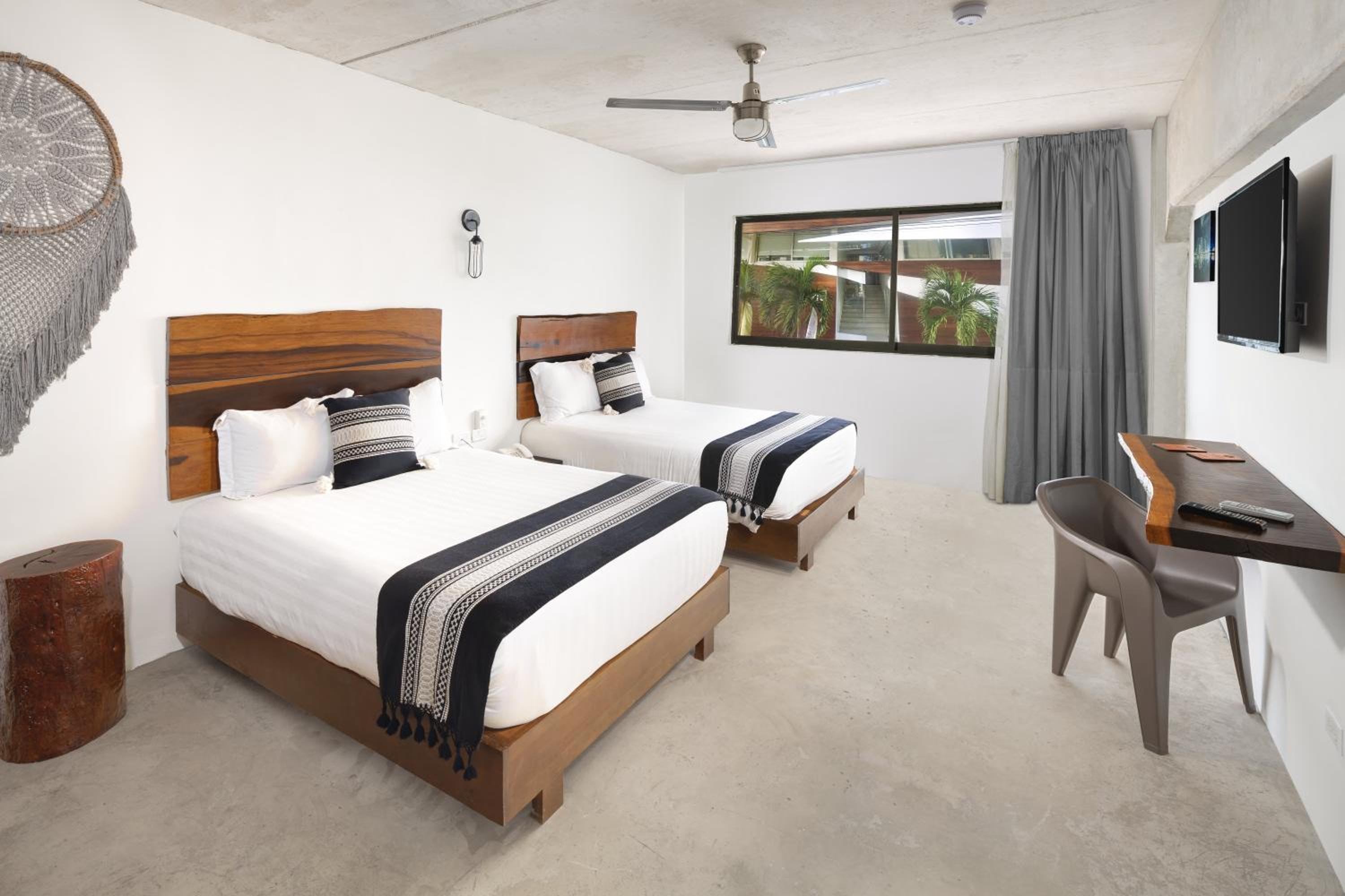 Standard Double Room - Photo 1