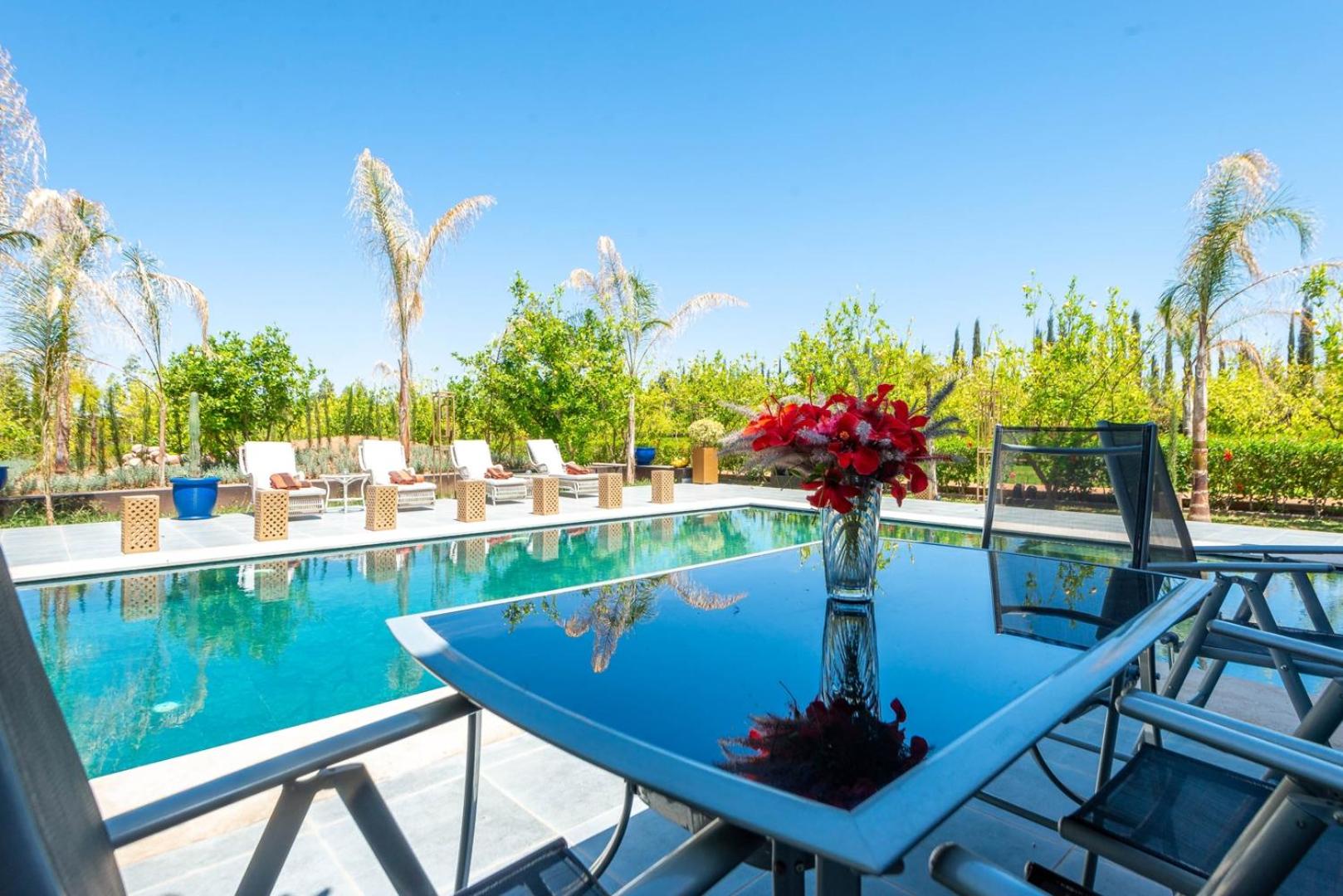 Villa with Private Pool - Photo 3