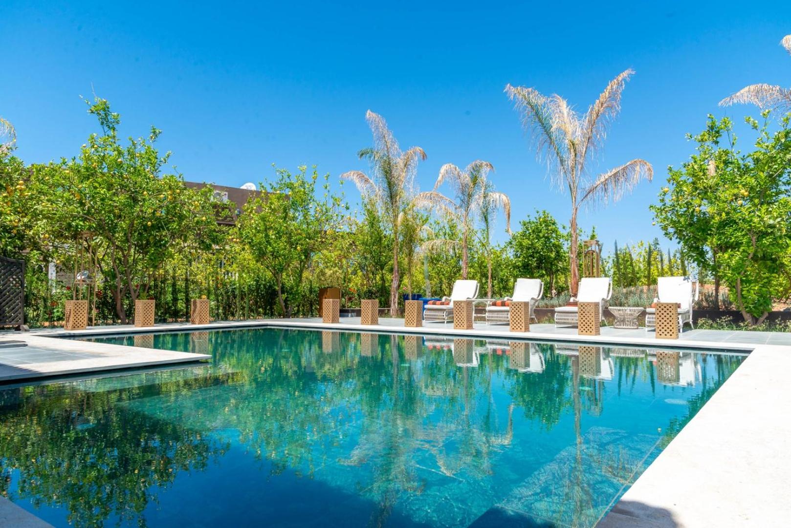 Villa with Private Pool - Photo 2