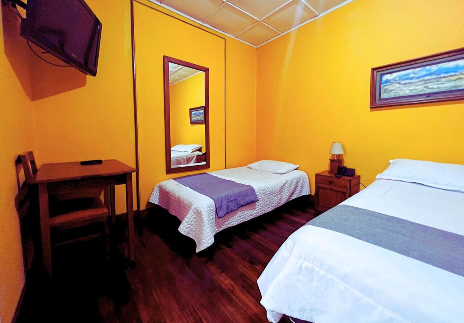 Deluxe Double Room (2 Adults + 1 Child) photo 3
