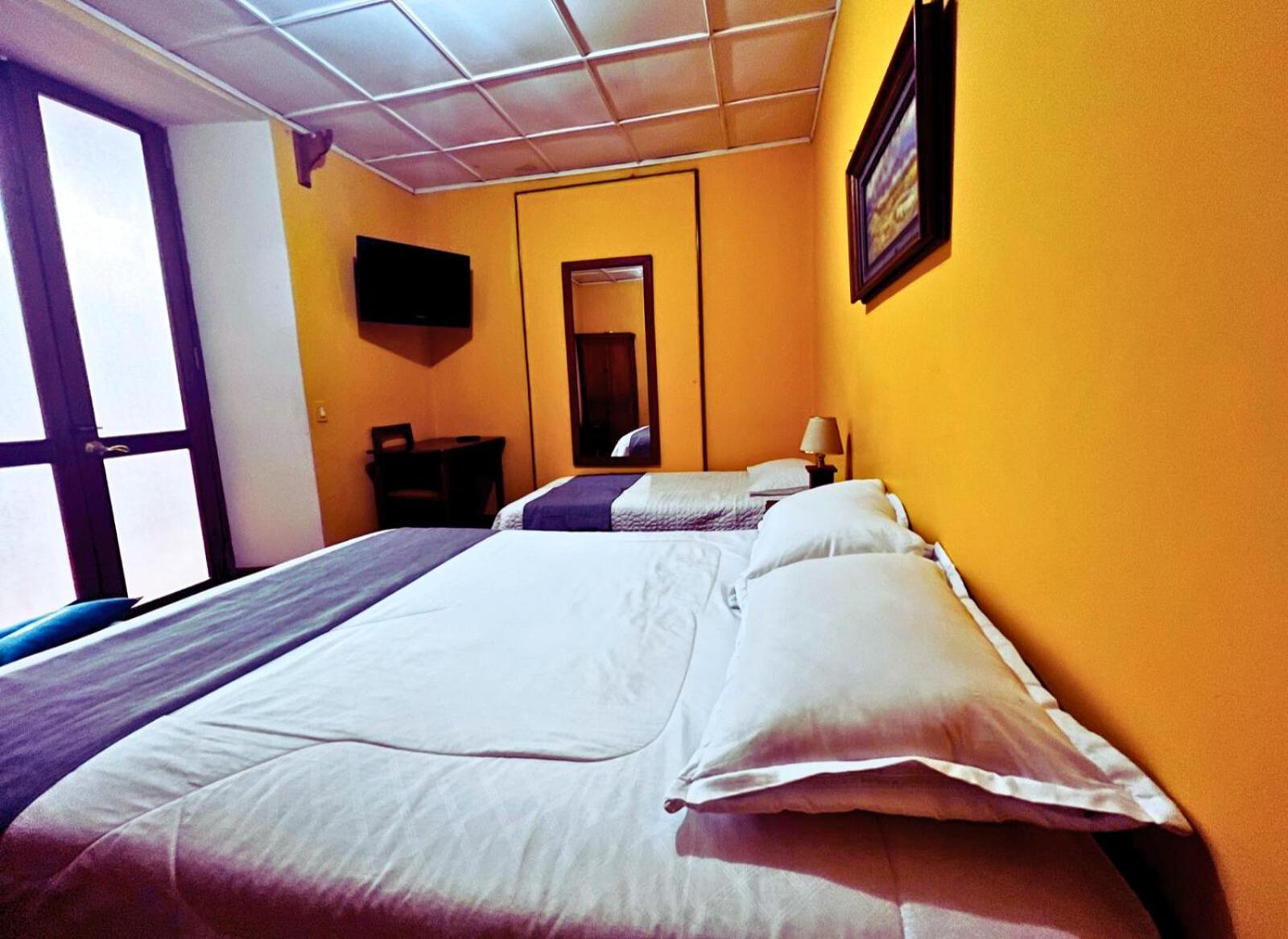 Deluxe Double Room (2 Adults + 1 Child) photo 1