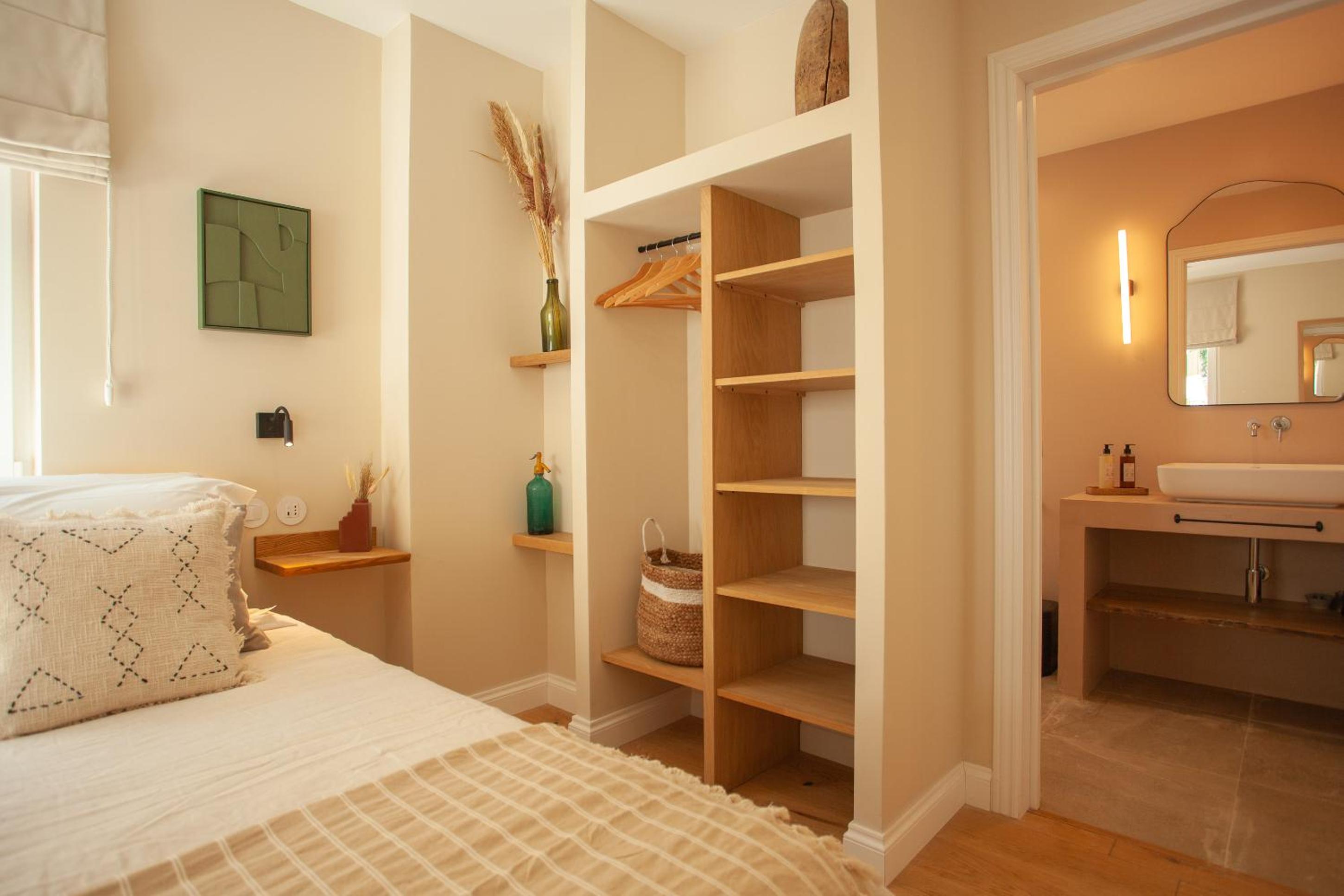 Two-Bedroom Apartment - Photo 6
