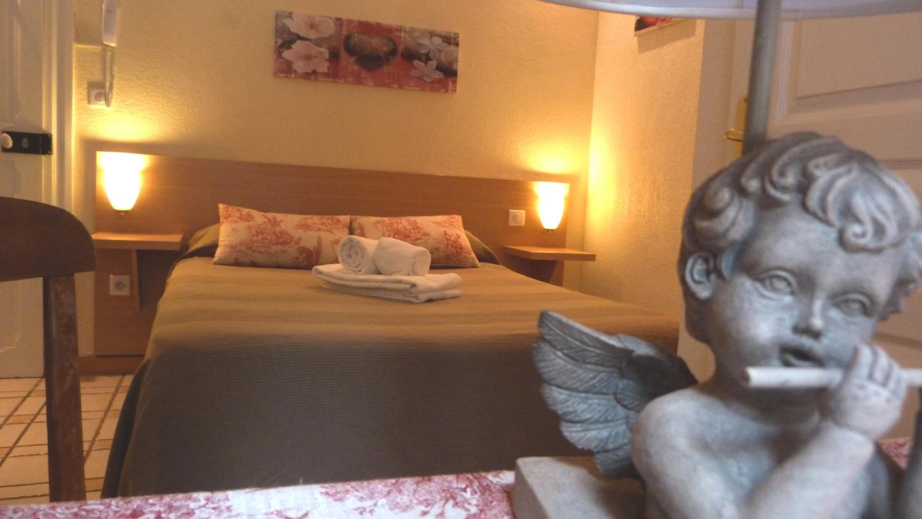 Standard Double Room with Shower photo 2