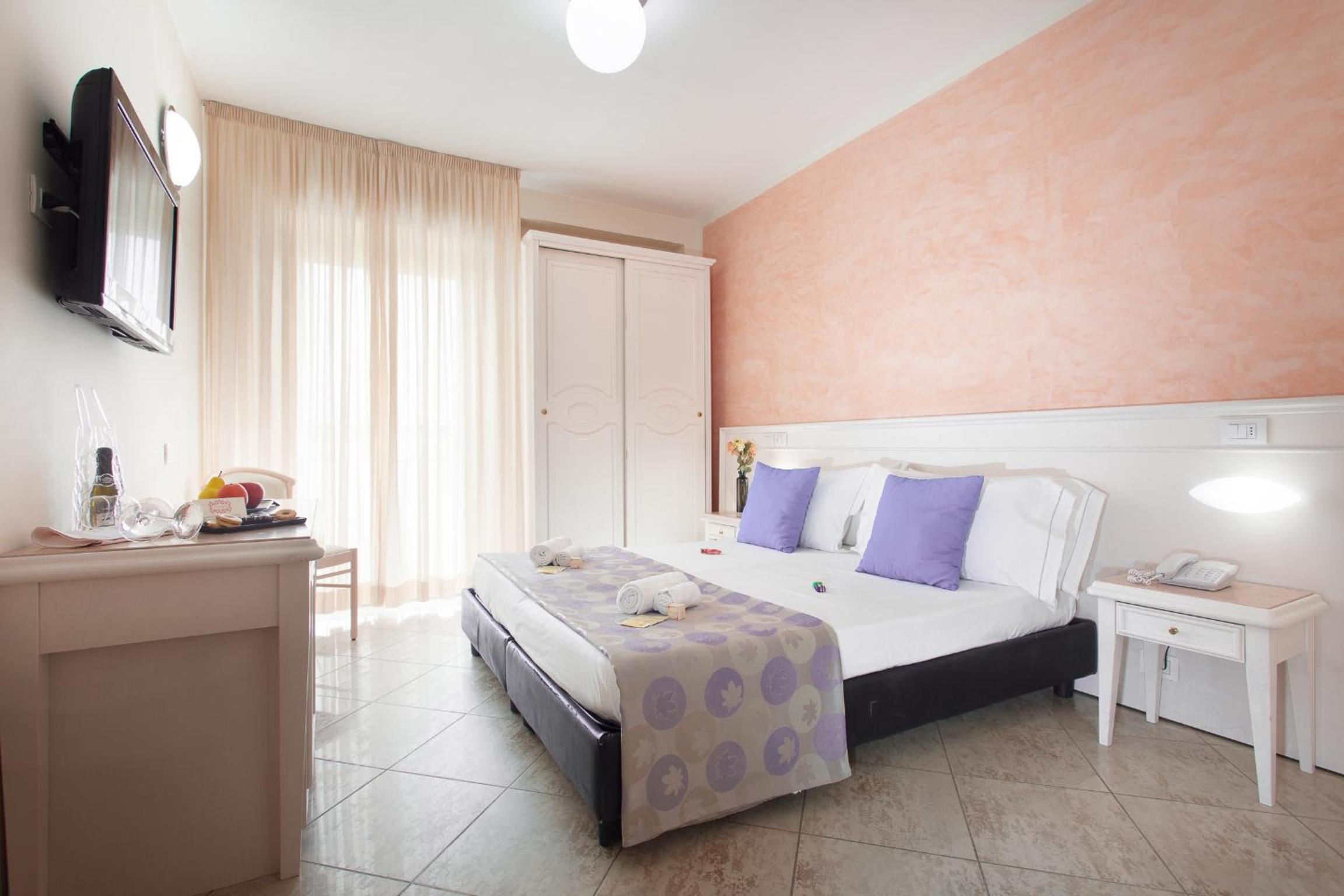 Triple Room with Sea View